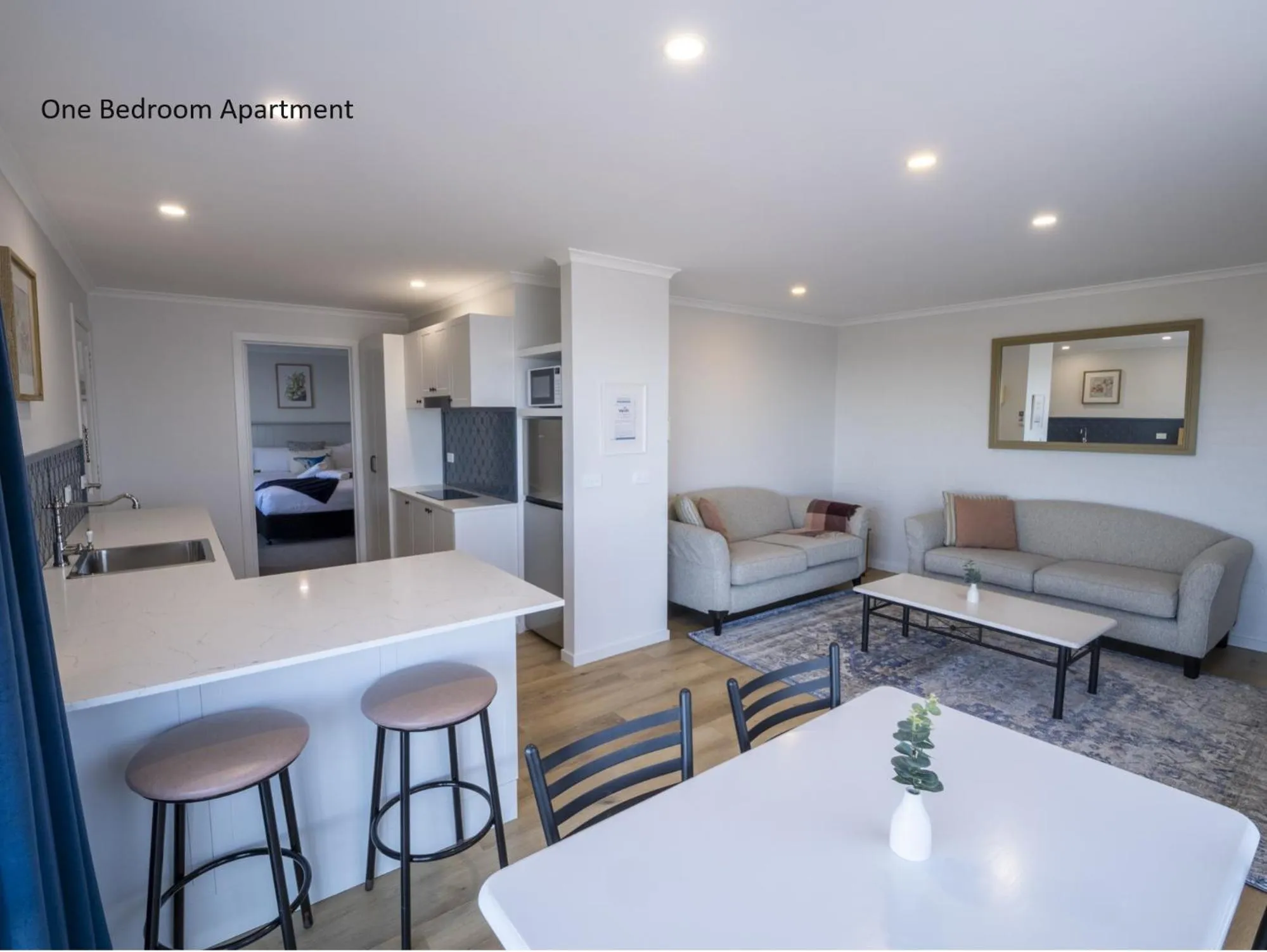 Heritage House Motel & Units