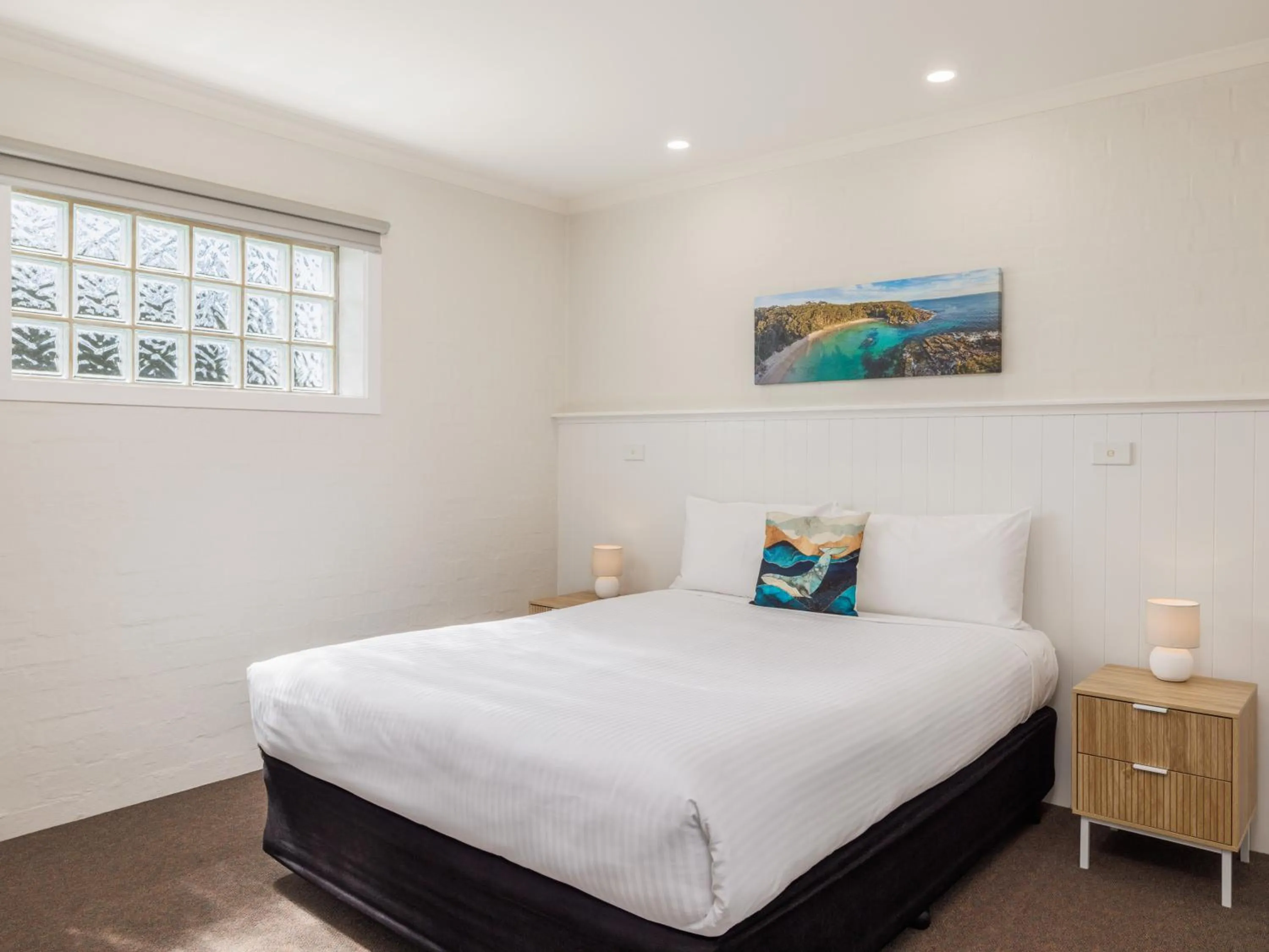 Bed in Heritage House Motel & Units