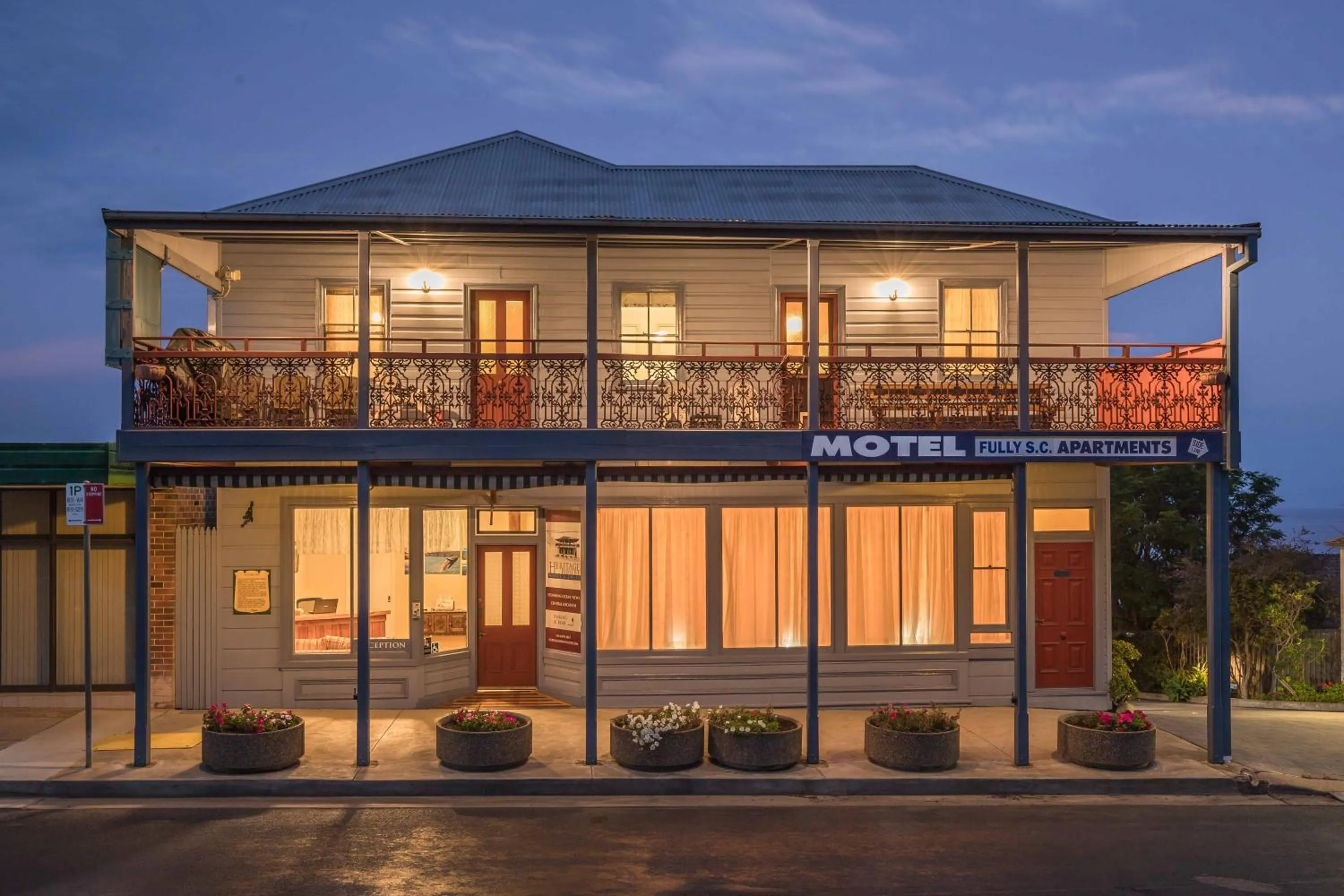 Heritage House Motel & Units