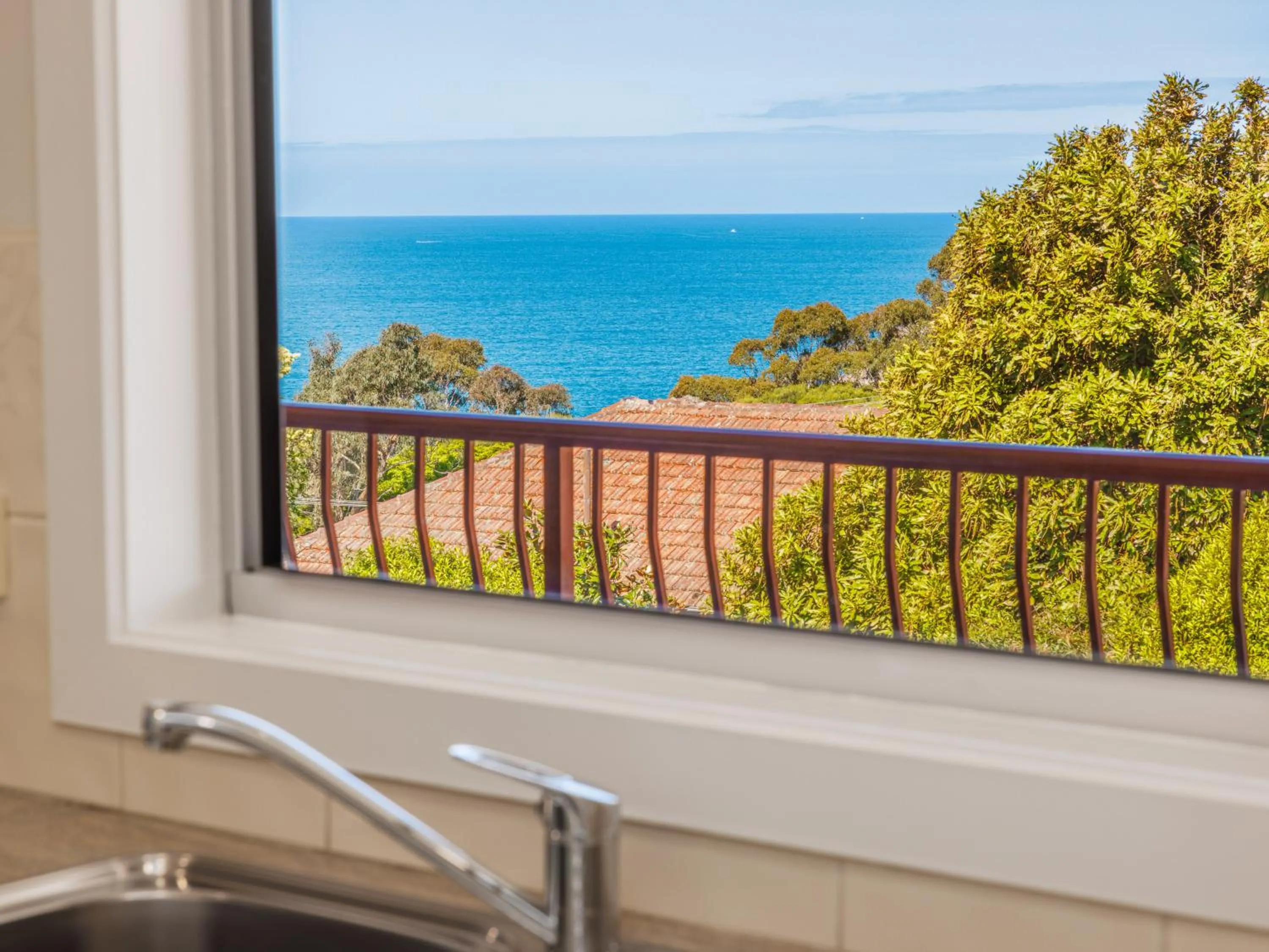 Heritage House Motel & Units