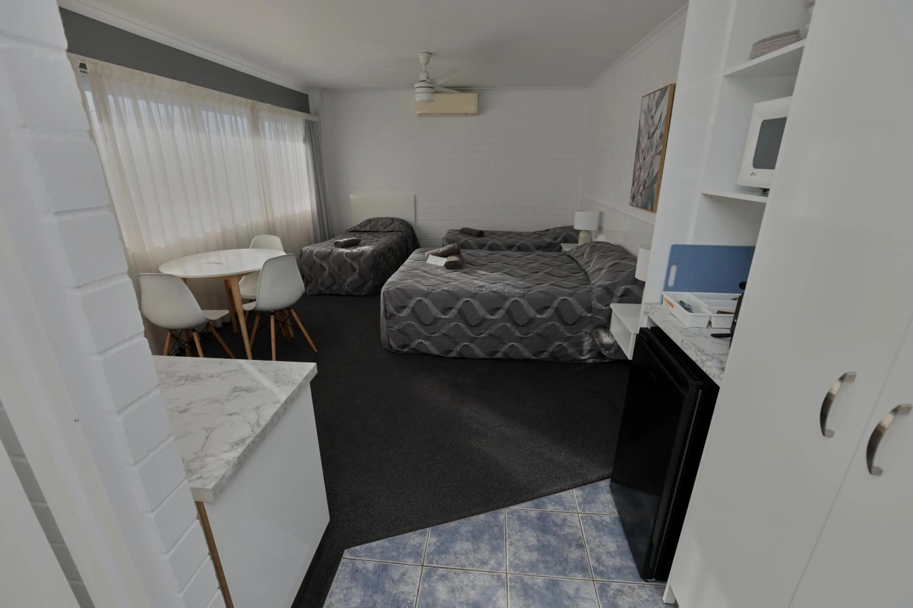 Photo of the whole room, Bed in Dalby Manor Motor Inn