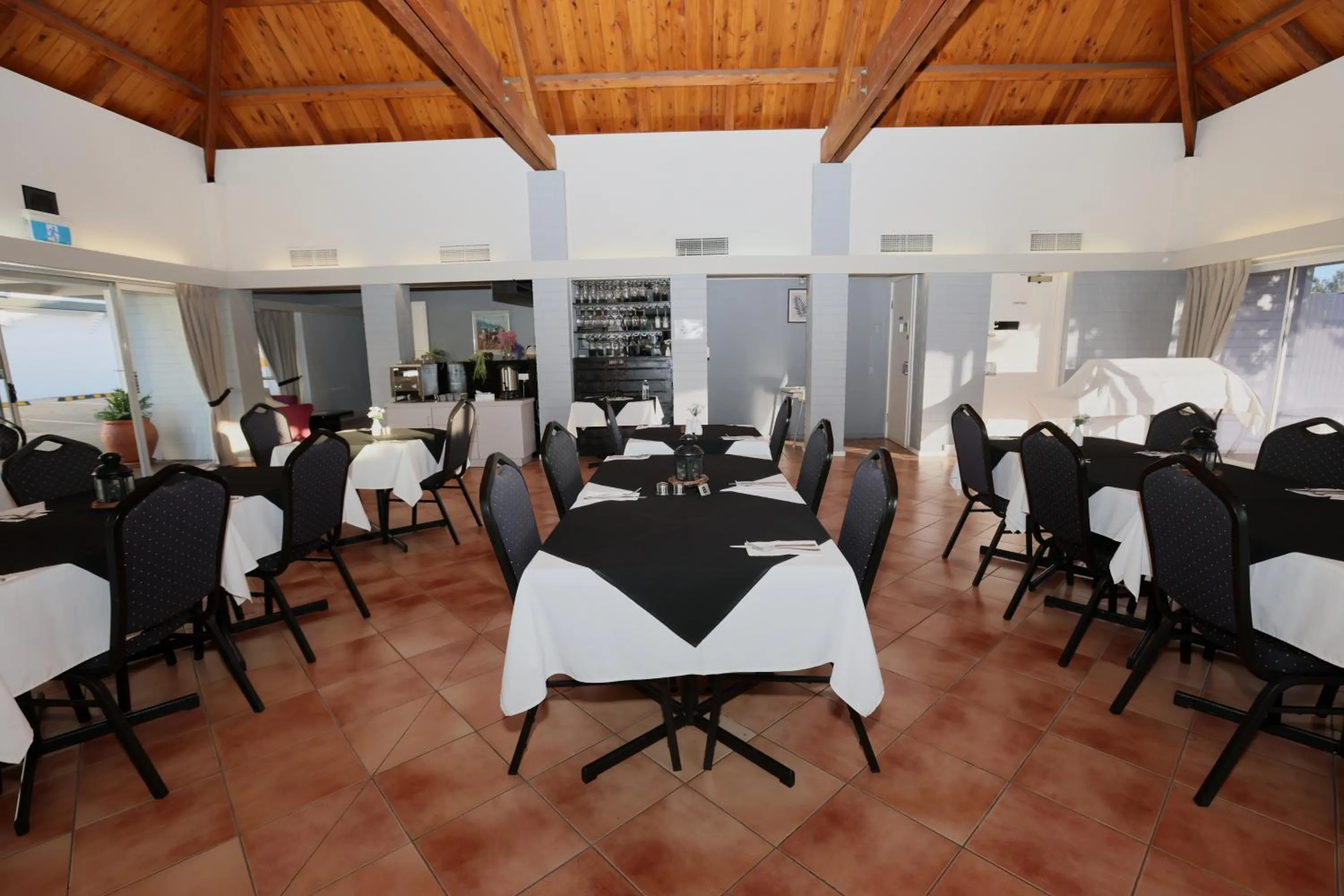 Restaurant/places to eat in Dalby Manor Motor Inn