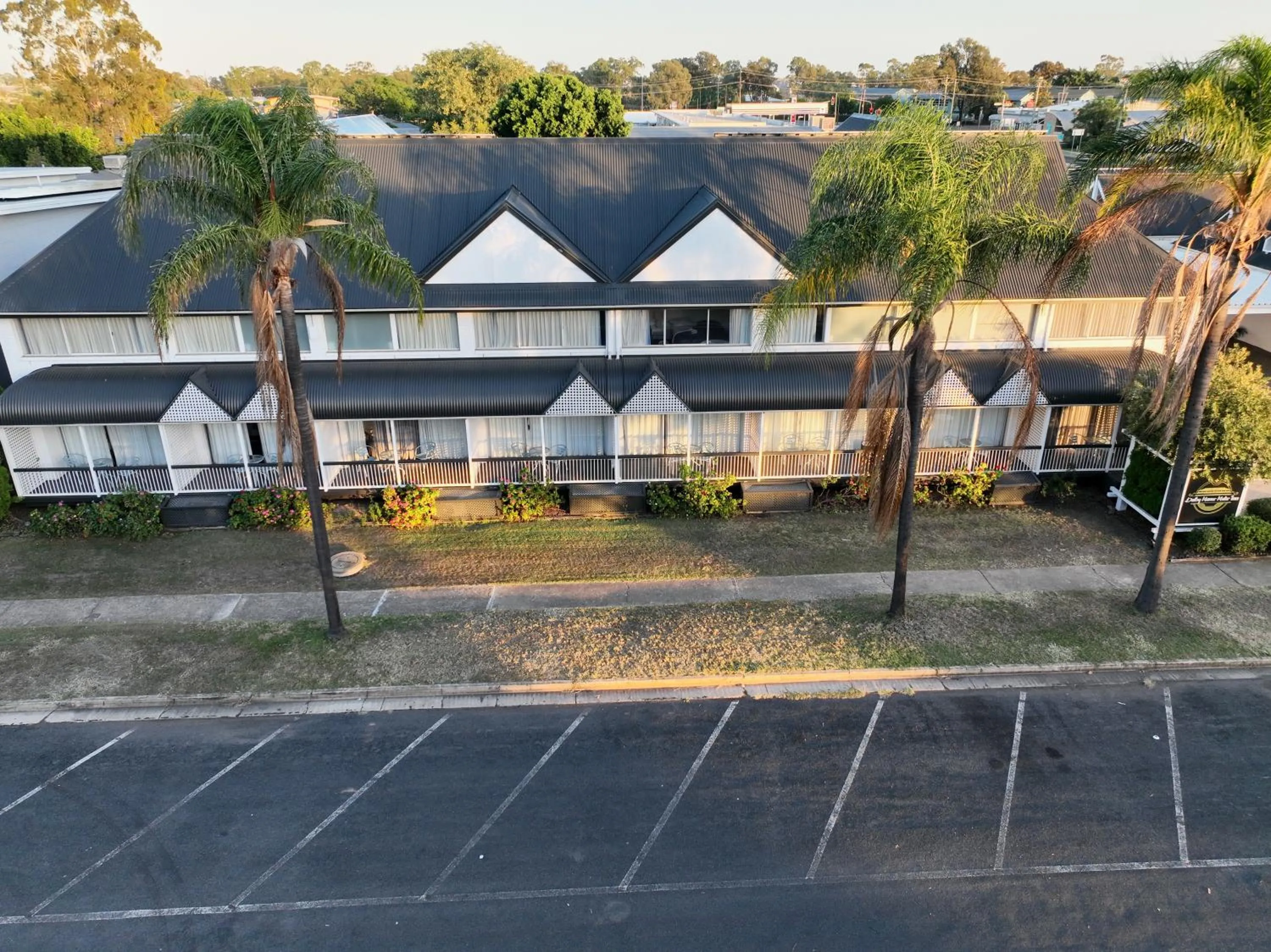 Property building in Dalby Manor Motor Inn