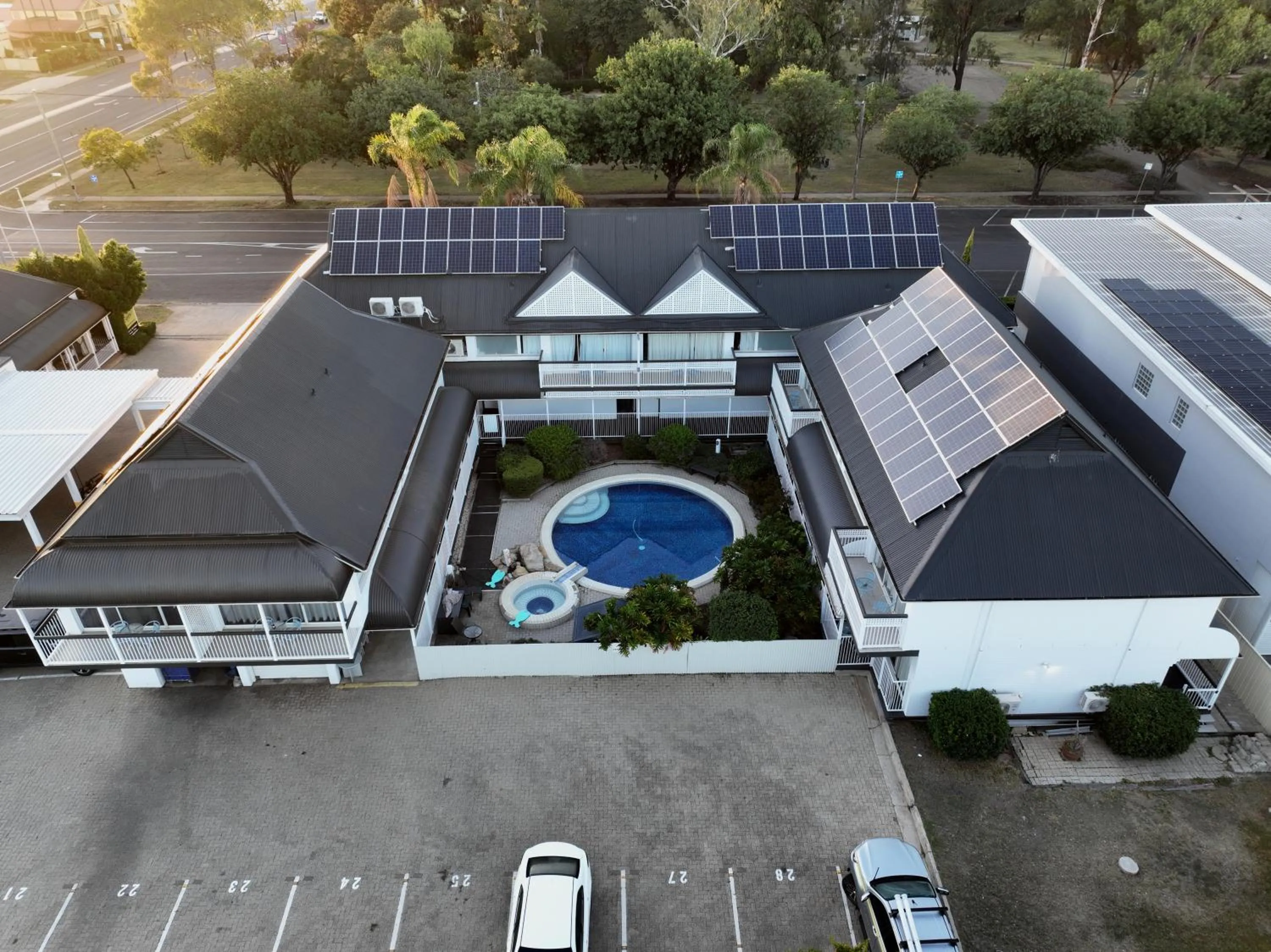 Property building in Dalby Manor Motor Inn