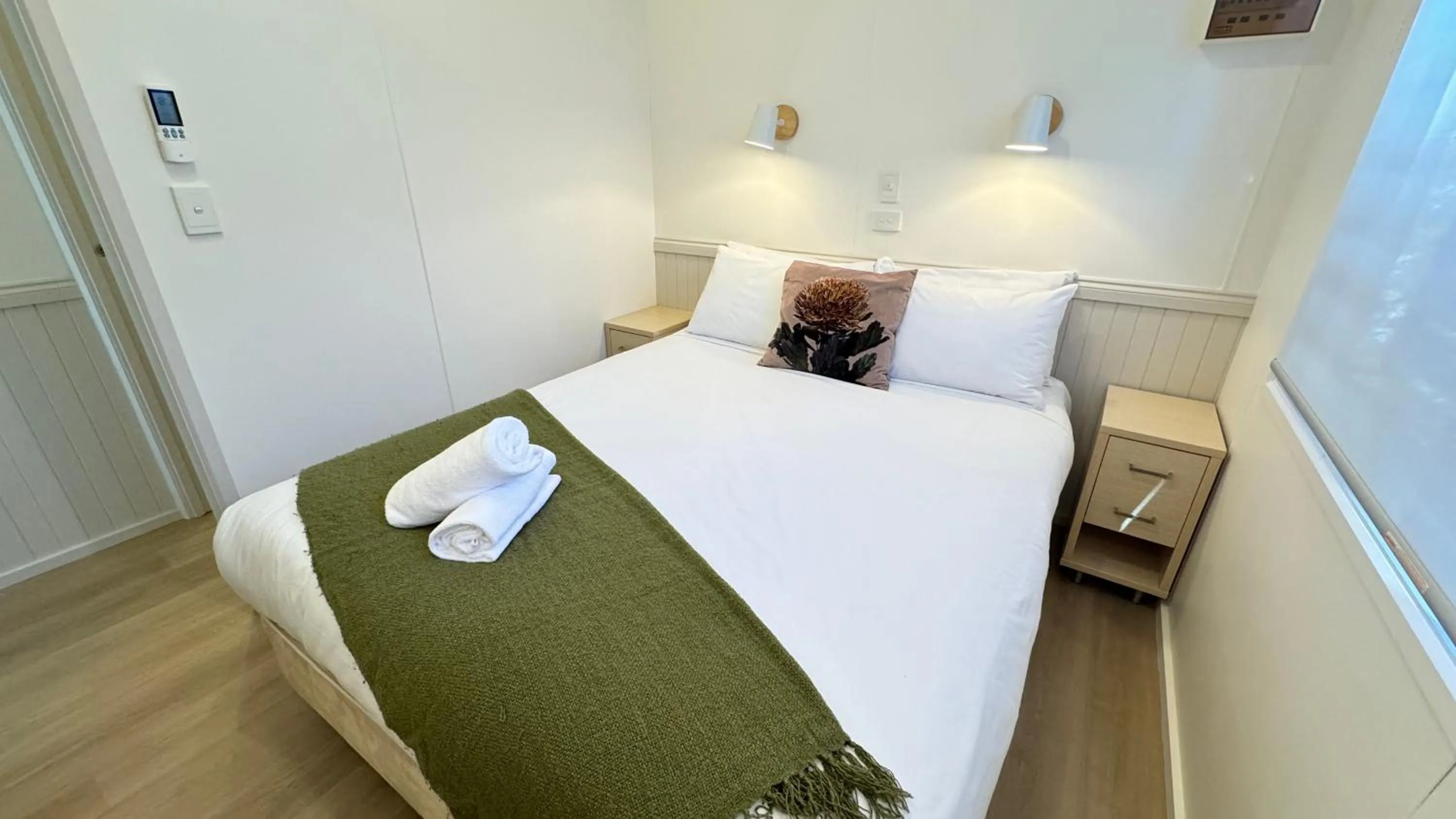 Bedroom, Bed in BIG4 Tasman Holiday Parks - Bright