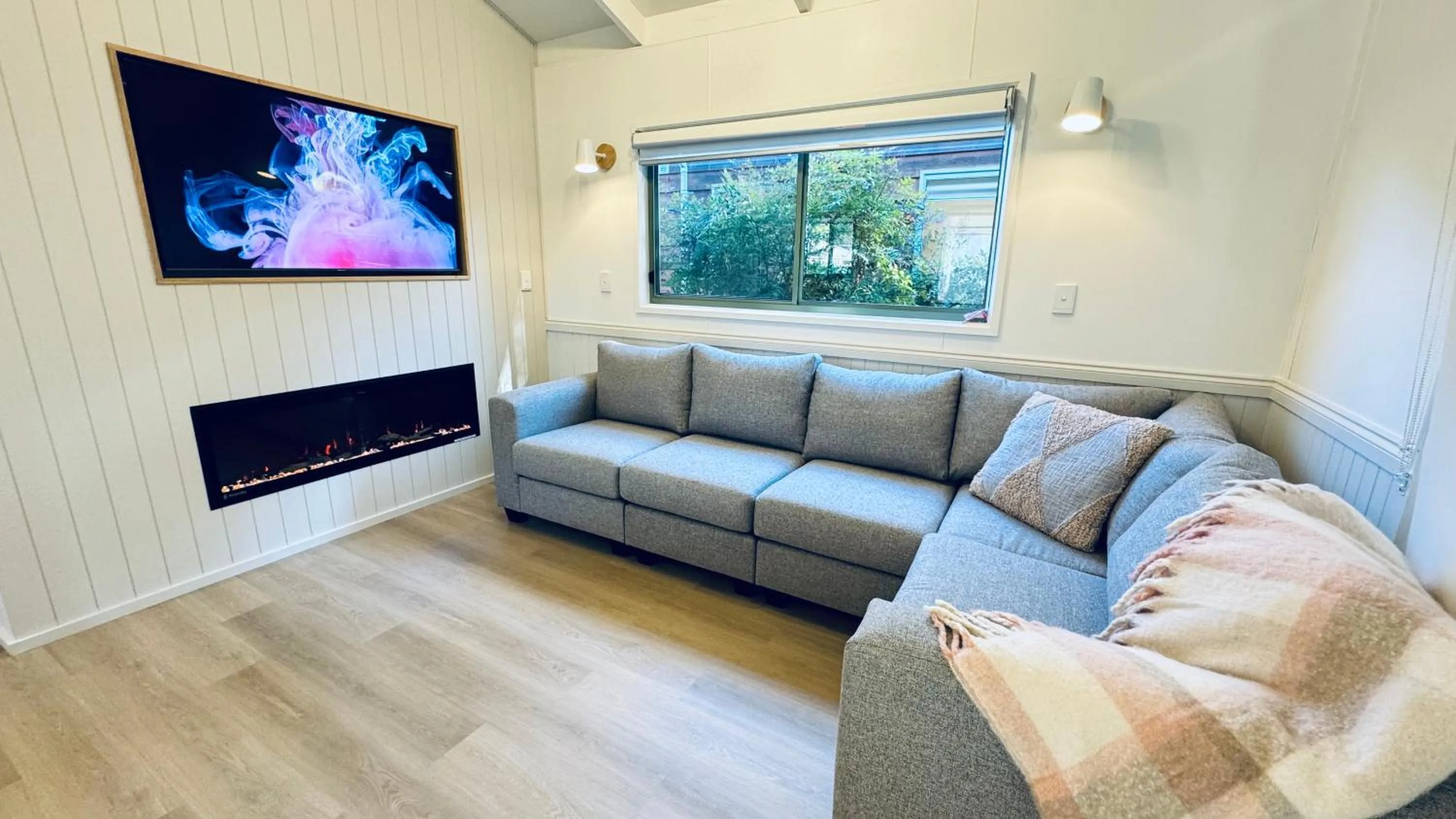 Living room in BIG4 Tasman Holiday Parks - Bright