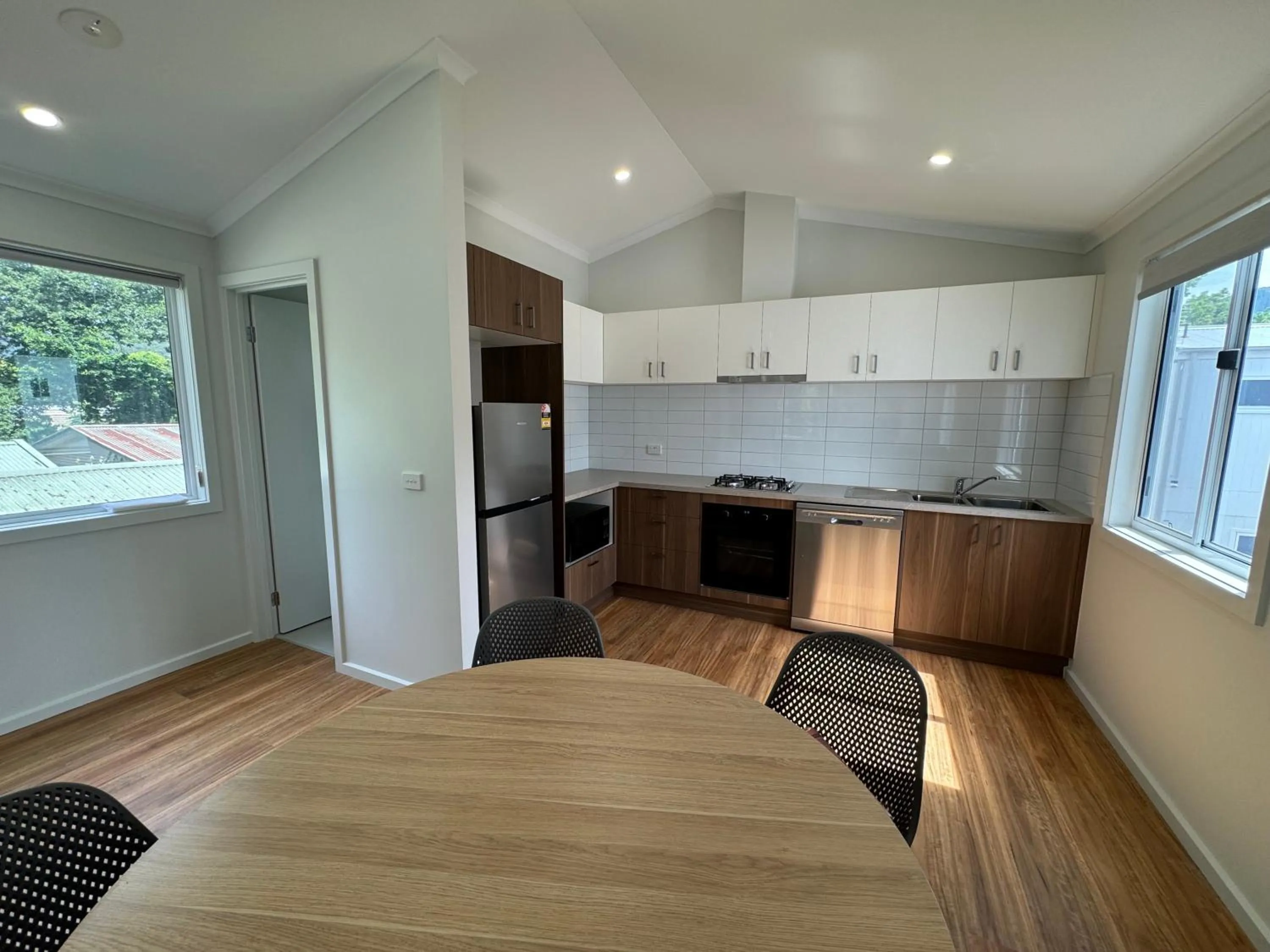 Kitchen or kitchenette in BIG4 Tasman Holiday Parks - Bright