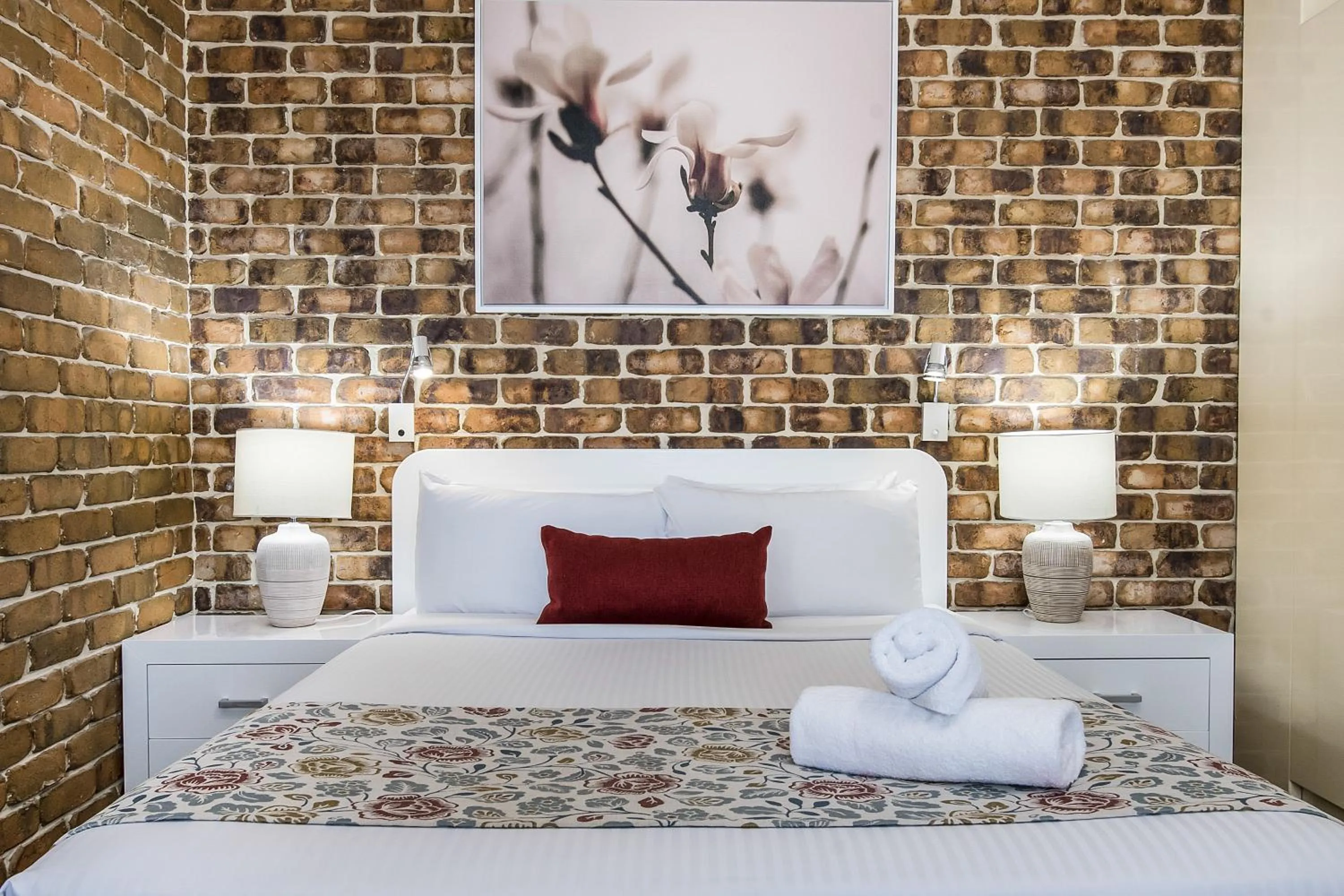 Bed in Richmond Motor Inn