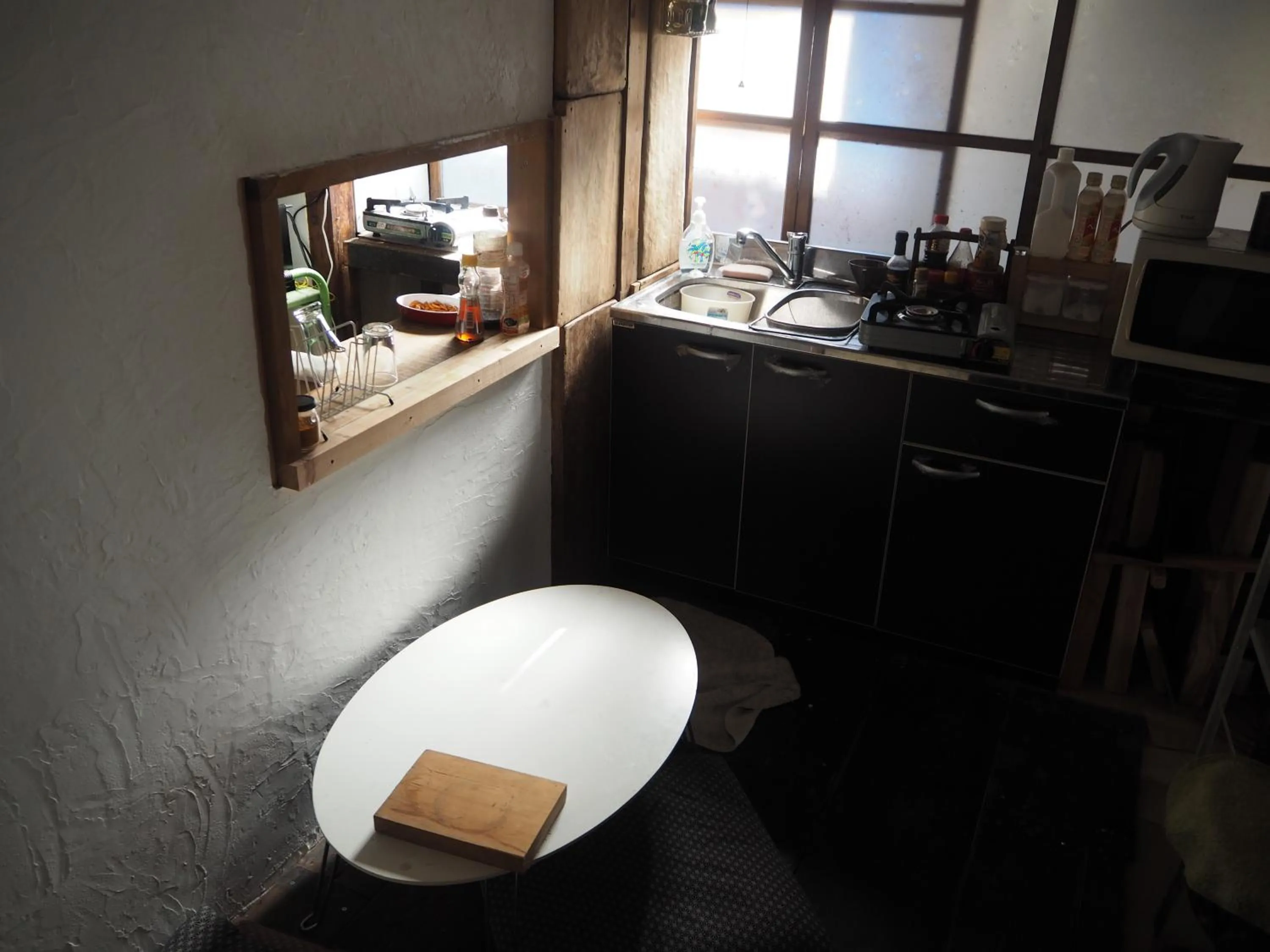 Communal kitchen in Guesthouse Nishiki