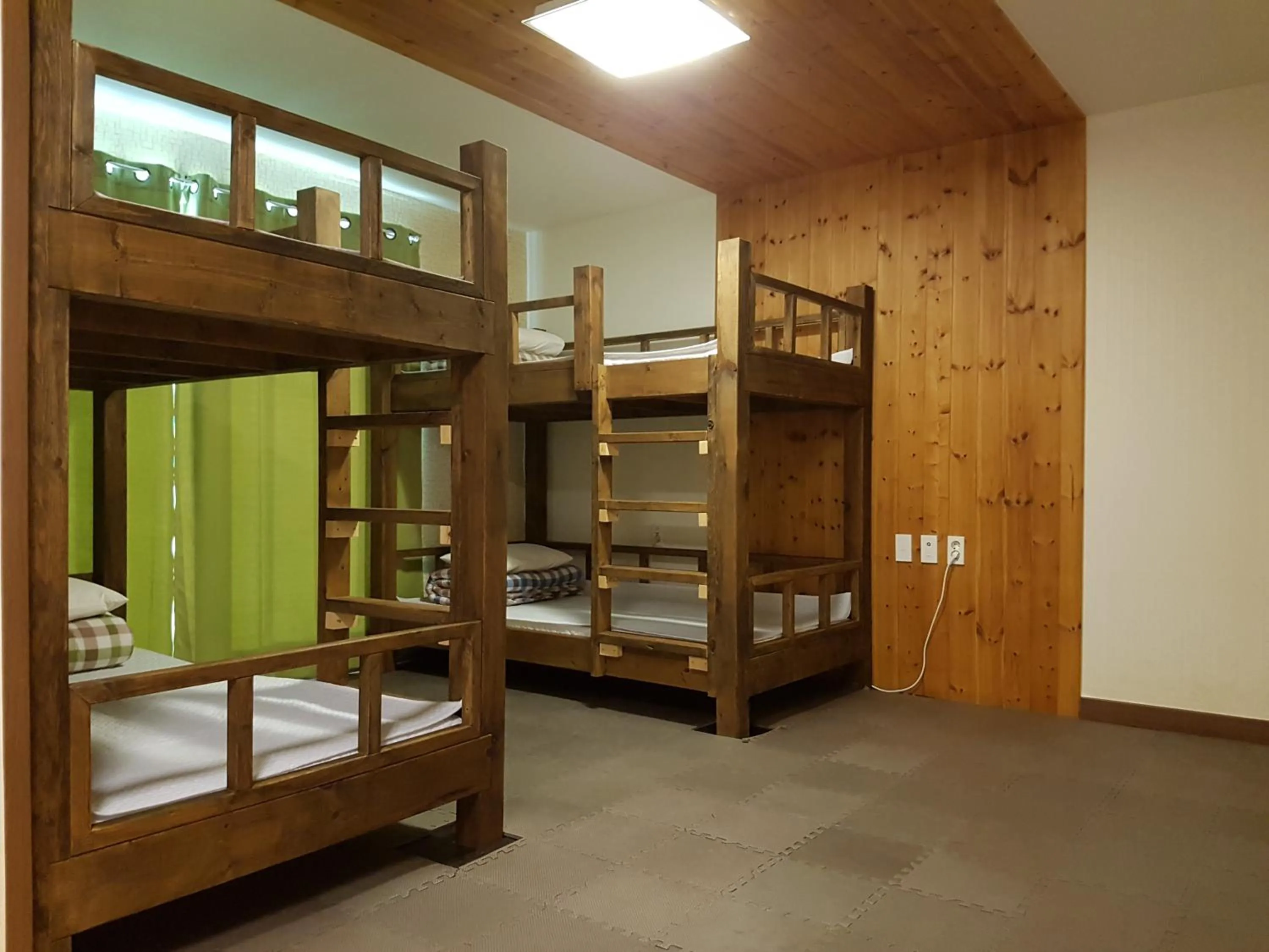 bunk bed, Bed in Guesthouse Kim's Cabin