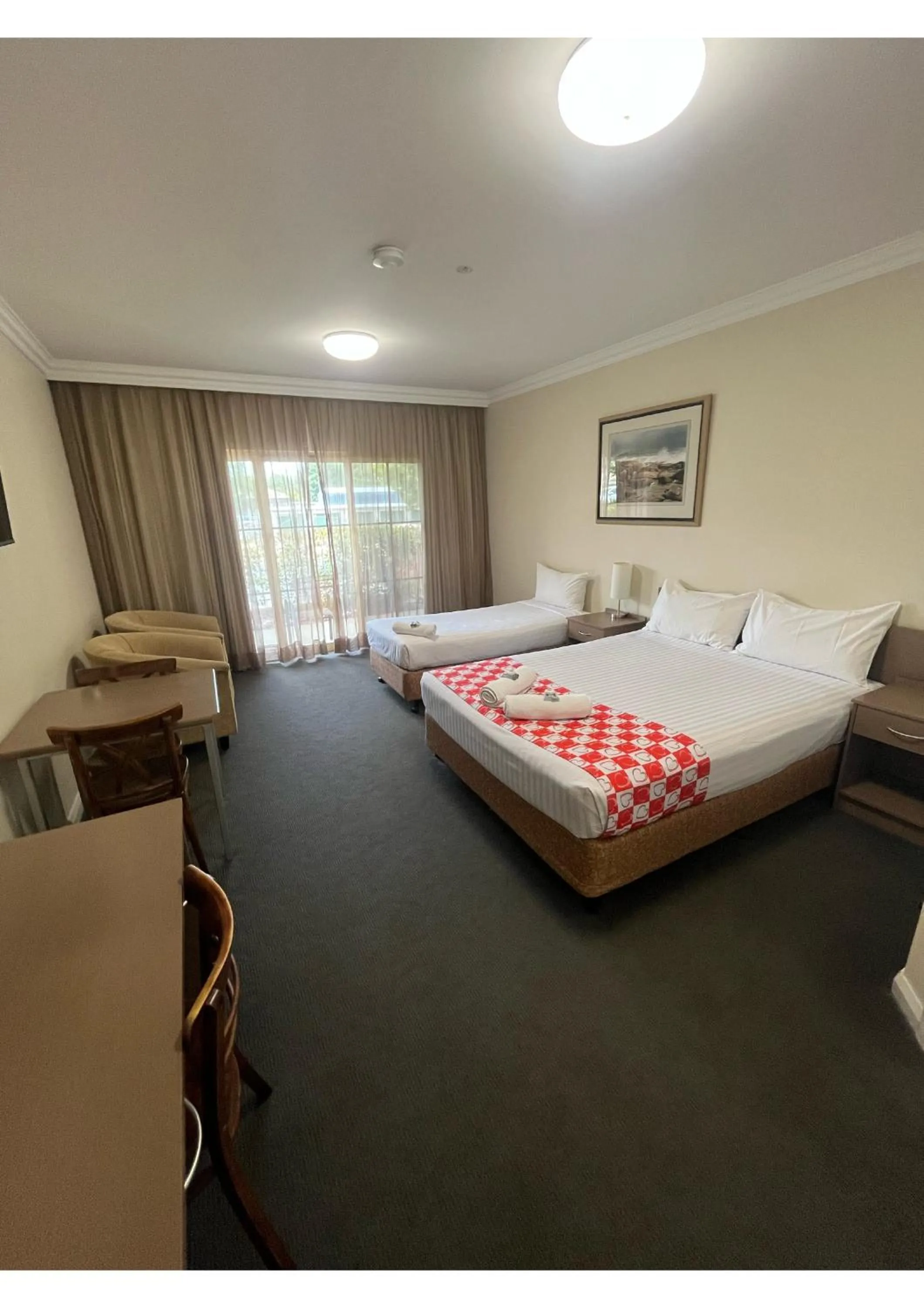 Patio, Bed in Gundagai Gabriel Motor Inn