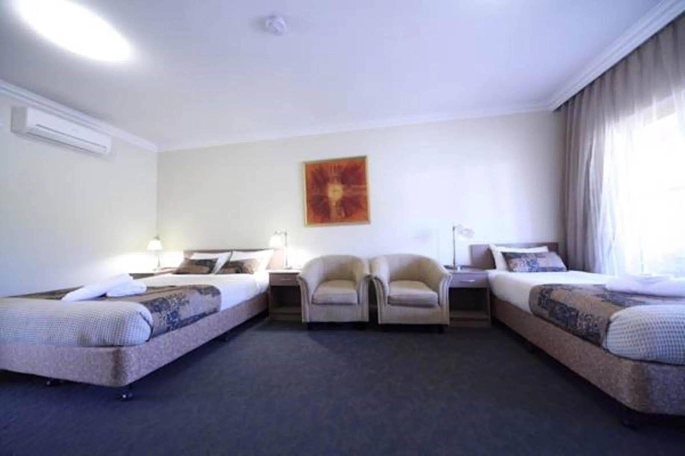 Photo of the whole room, Bed in Gundagai Gabriel Motor Inn