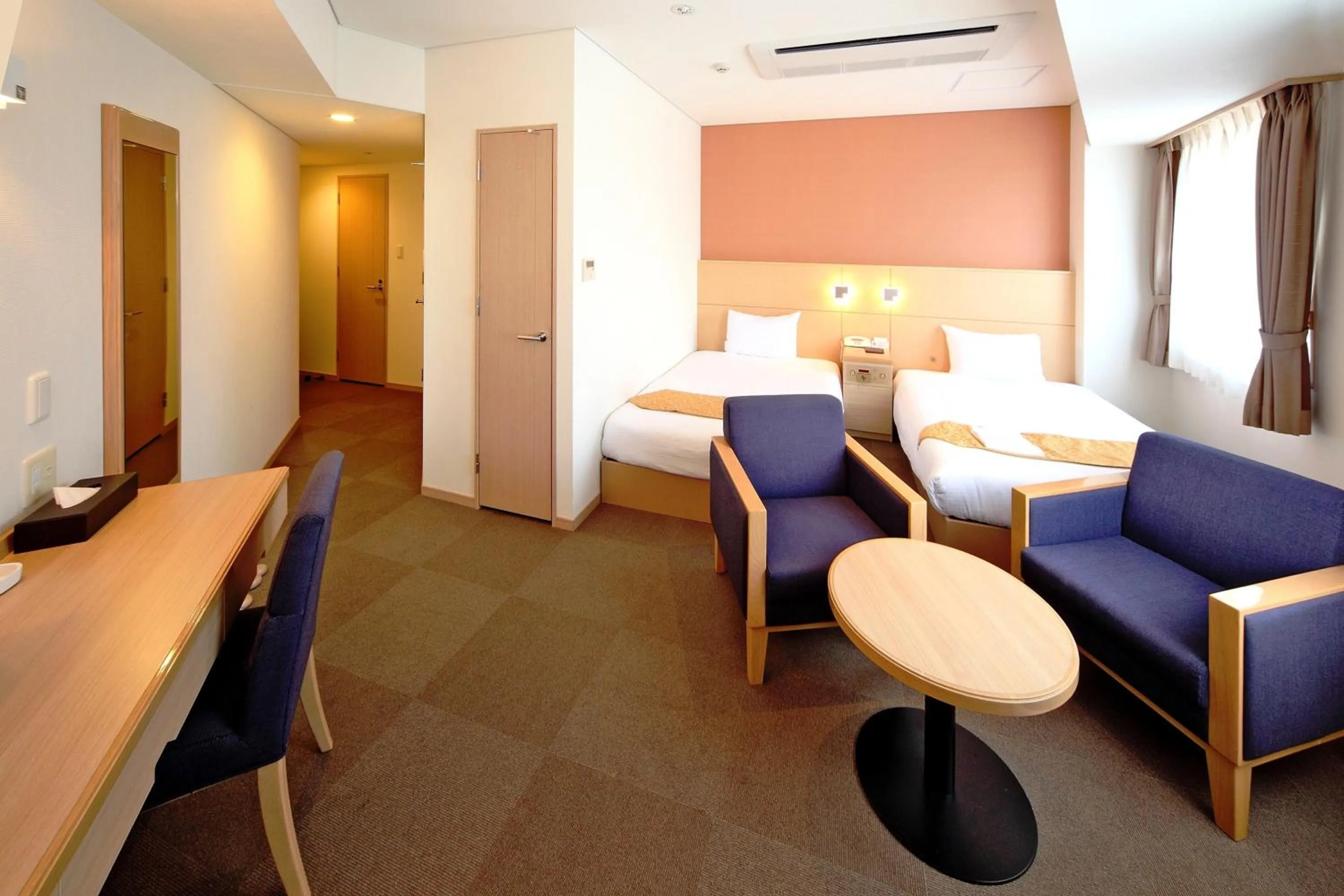 Day, Bed in Hotel Sunplaza Osaka Sakai Annex