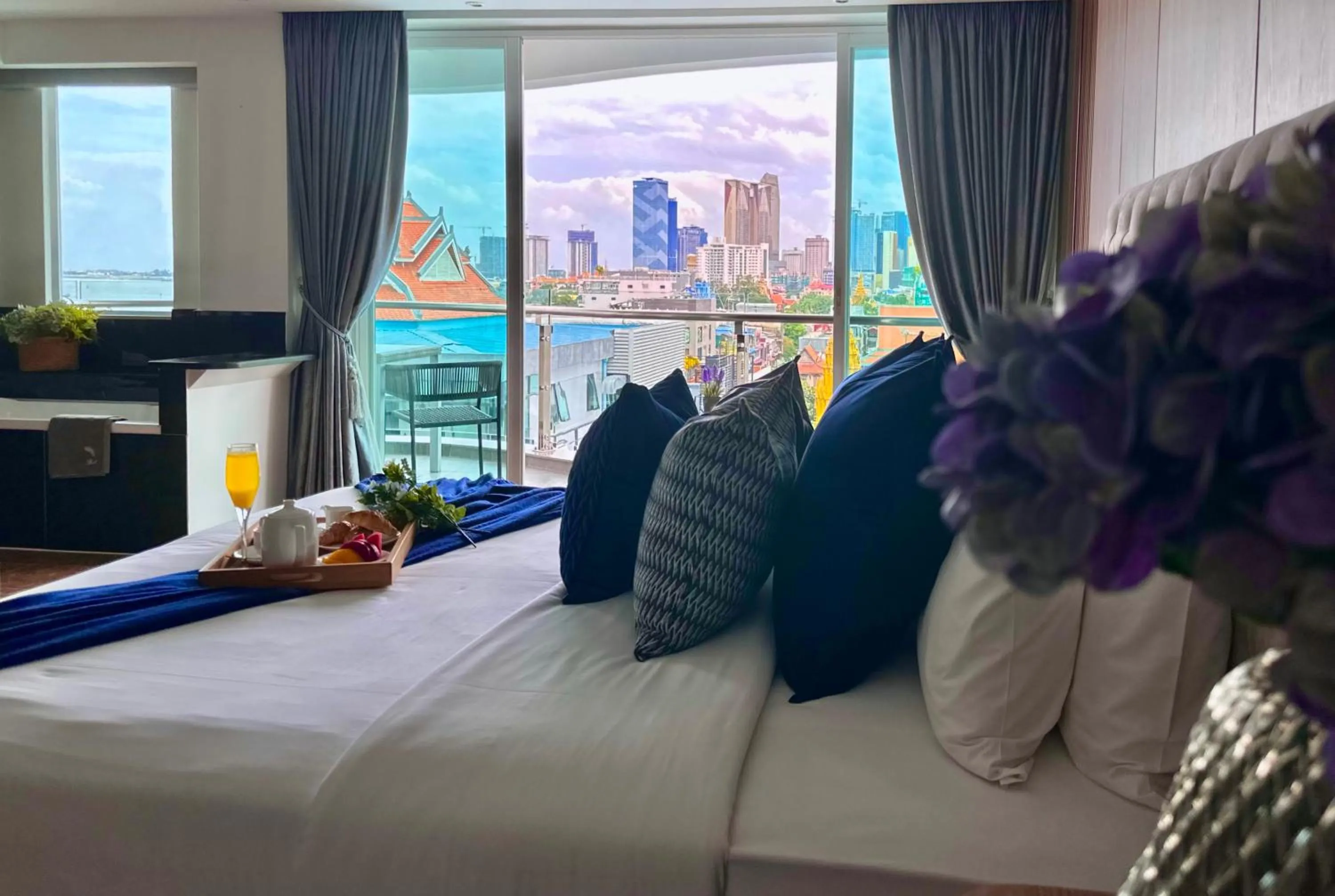 Bed in Harmony Phnom Penh Hotel