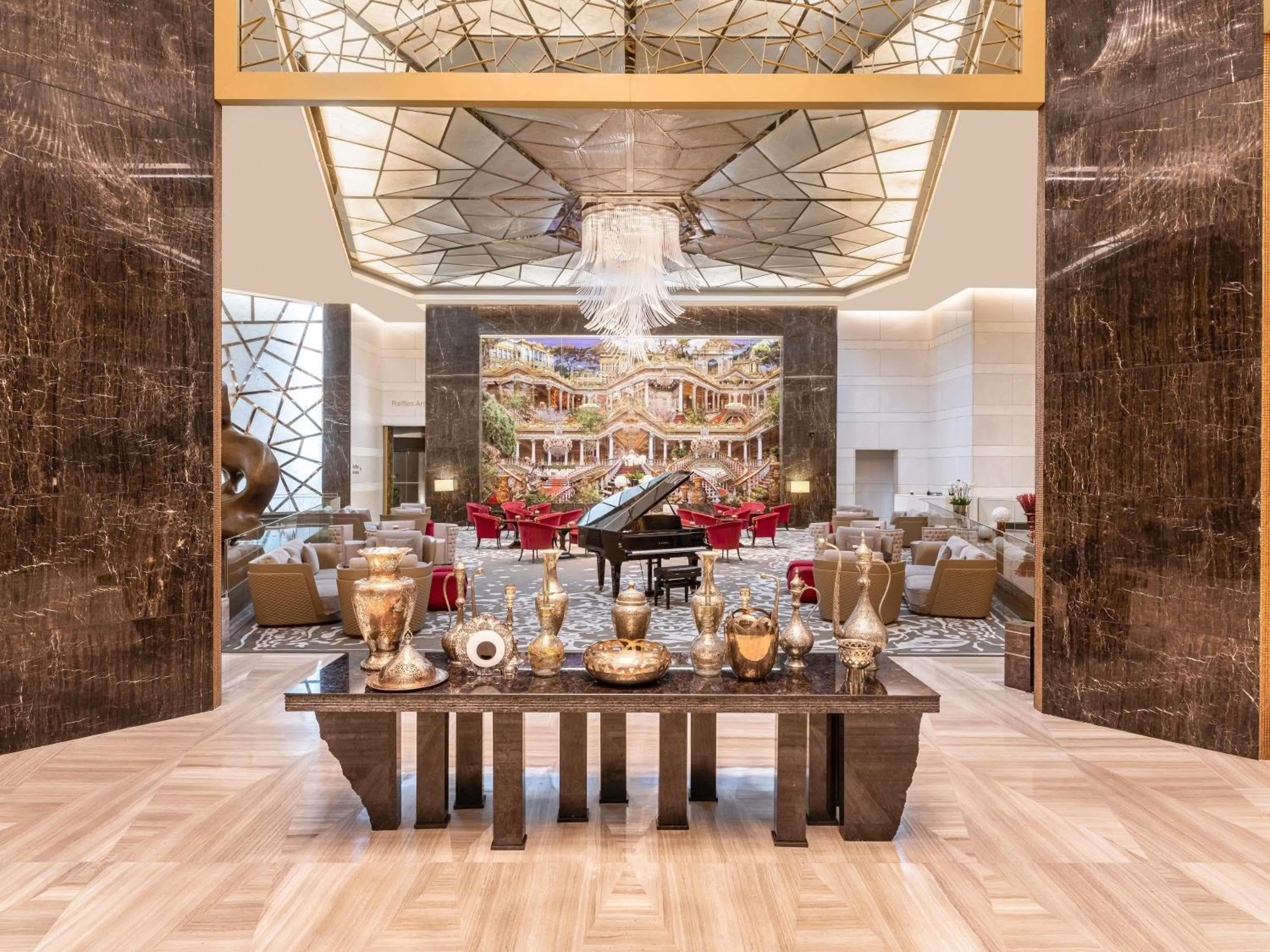 Restaurant/places to eat in Raffles Istanbul