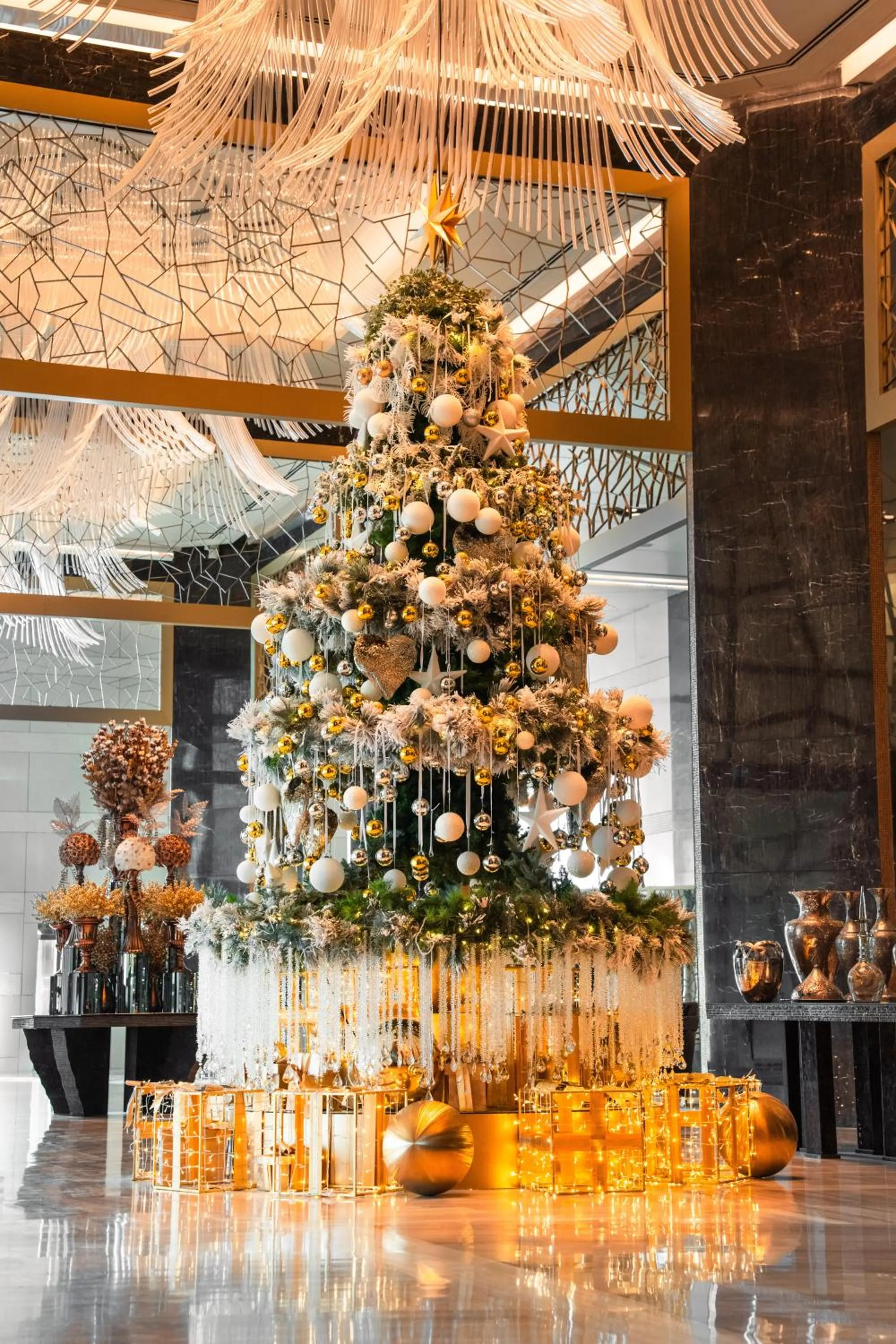 Lobby or reception in Raffles Istanbul