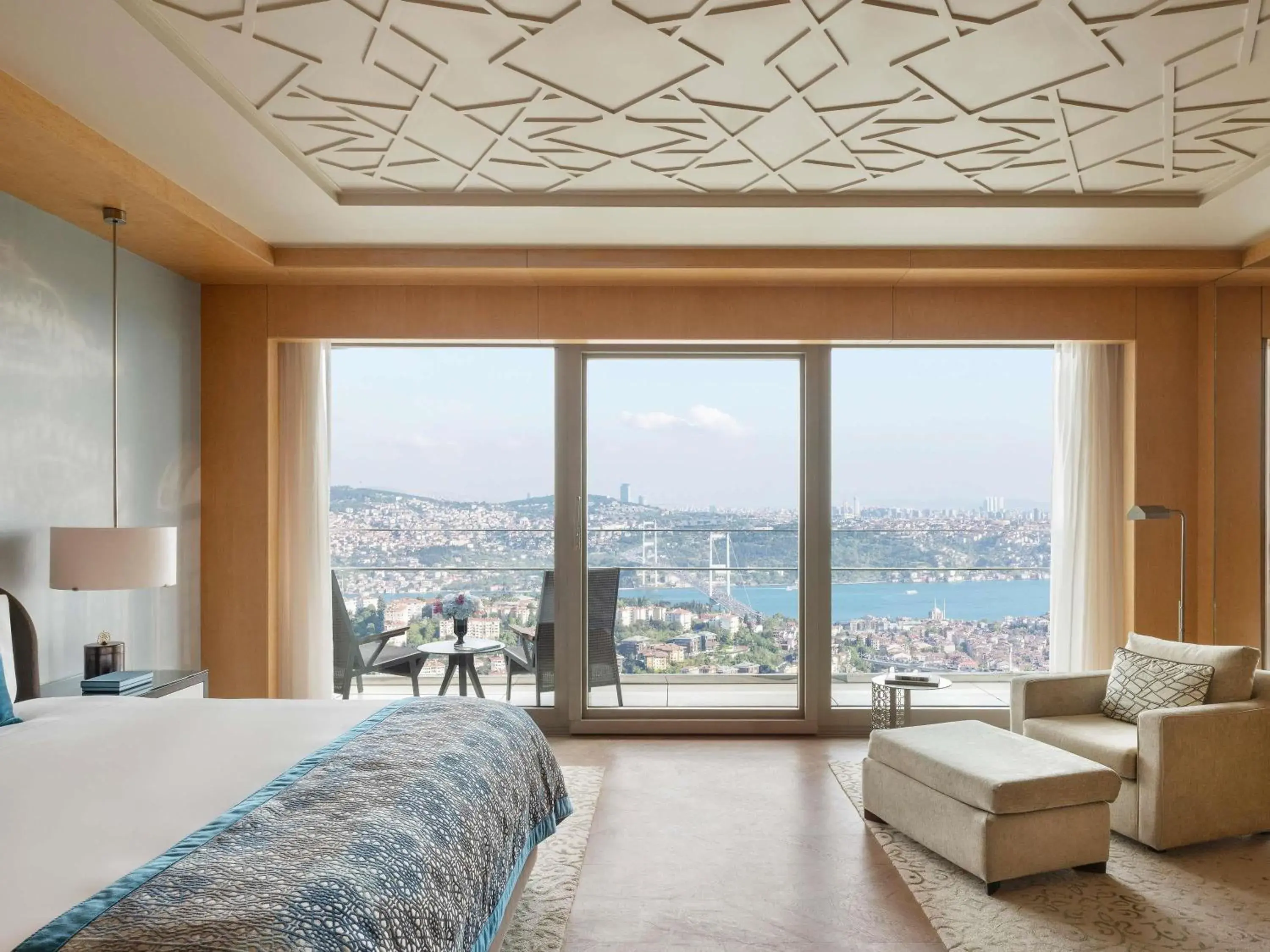 Deluxe Room with Bosphorus View in Raffles Istanbul Deluxe Room with Bosphorus View in Raffles Istanbul