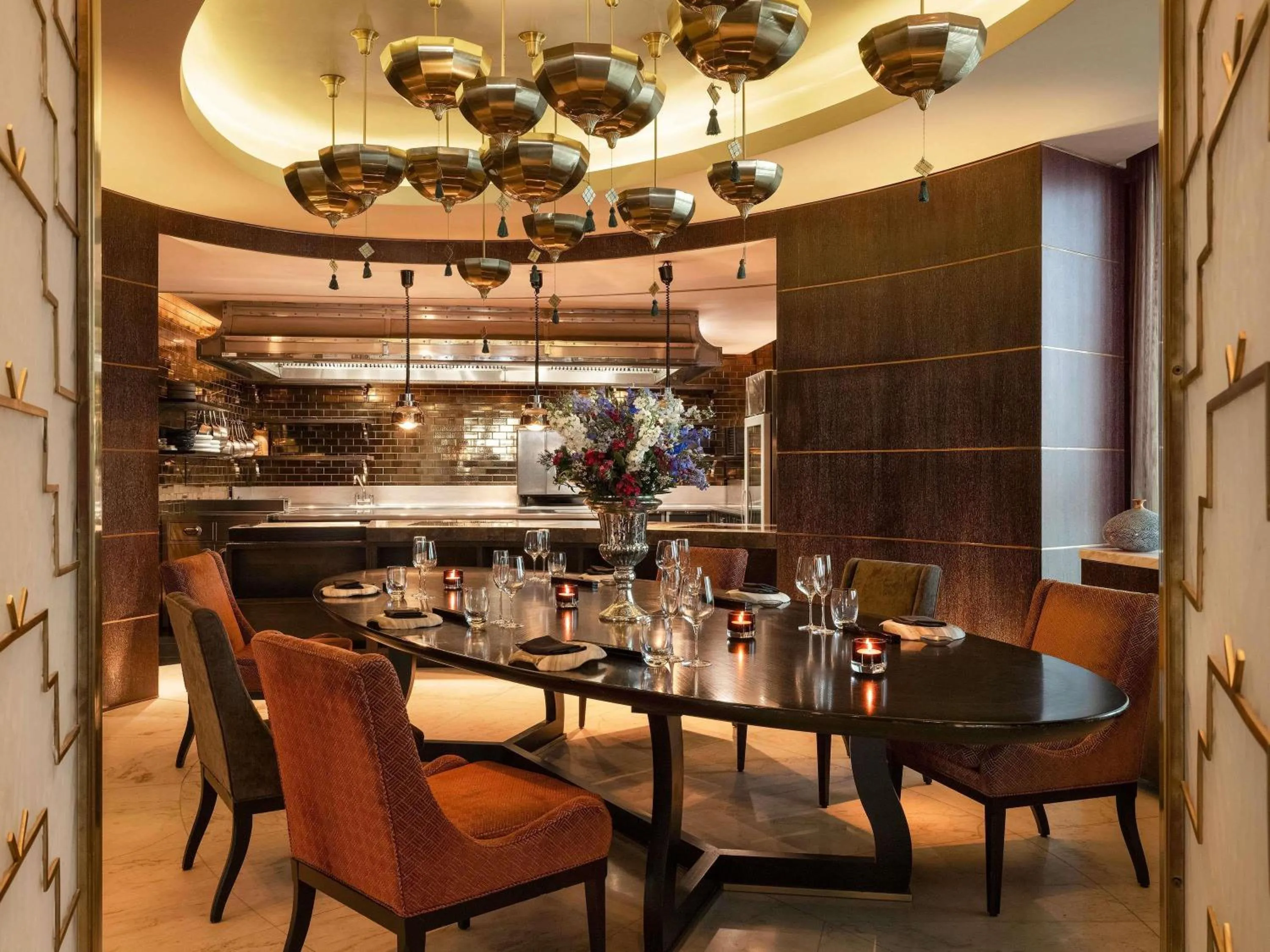 Restaurant/places to eat in Raffles Istanbul