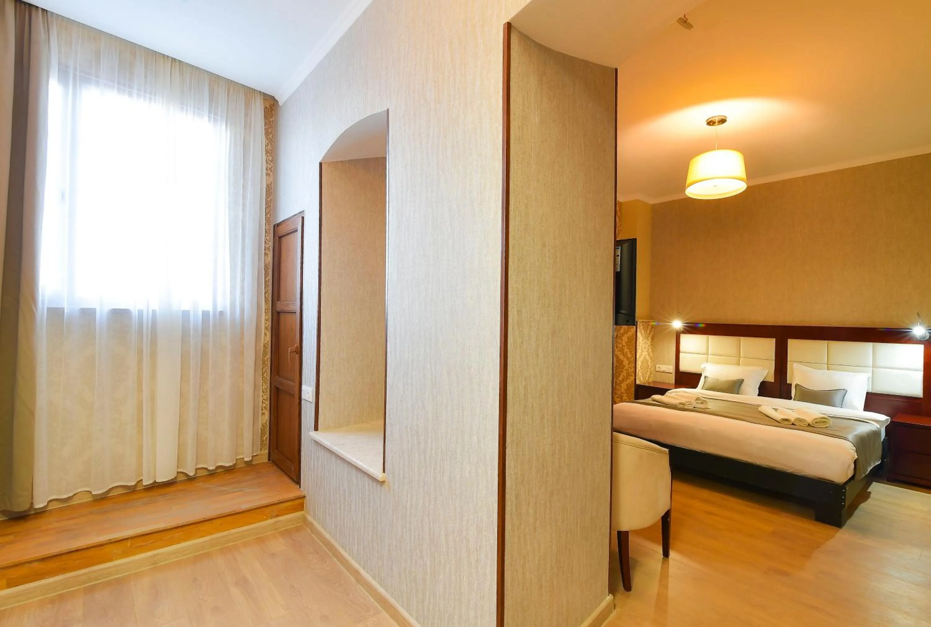 Bed in Kraveli Hotel