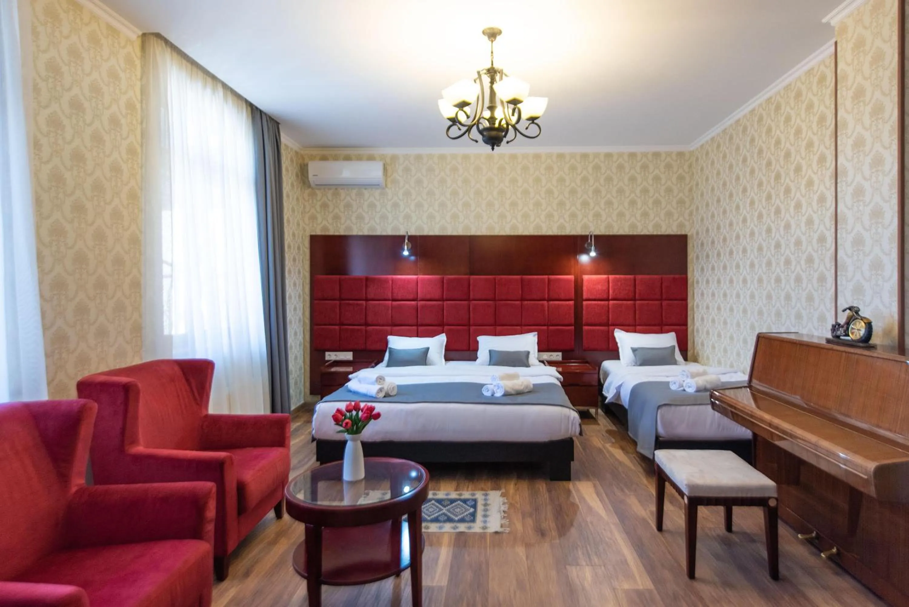 Bed in Kraveli Hotel