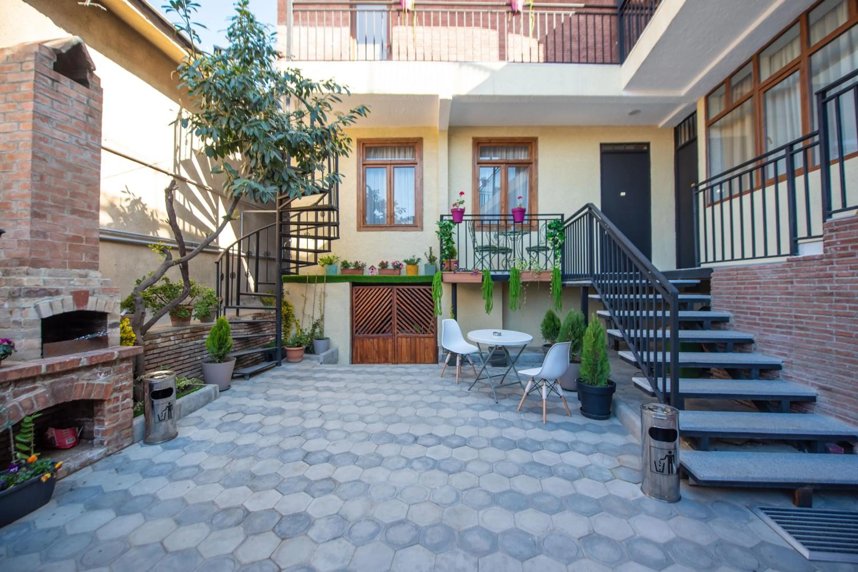 Property building in Kraveli Hotel