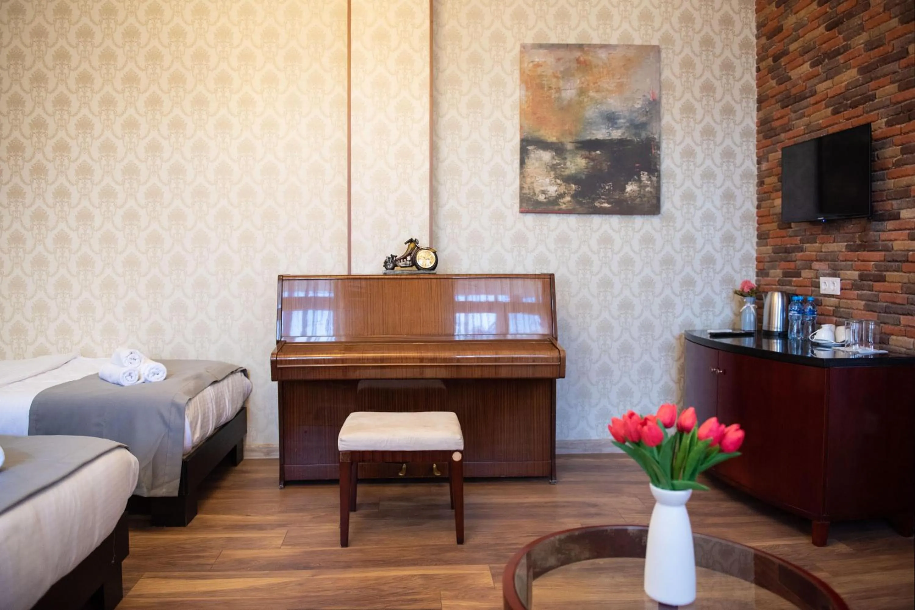 TV and multimedia in Kraveli Hotel