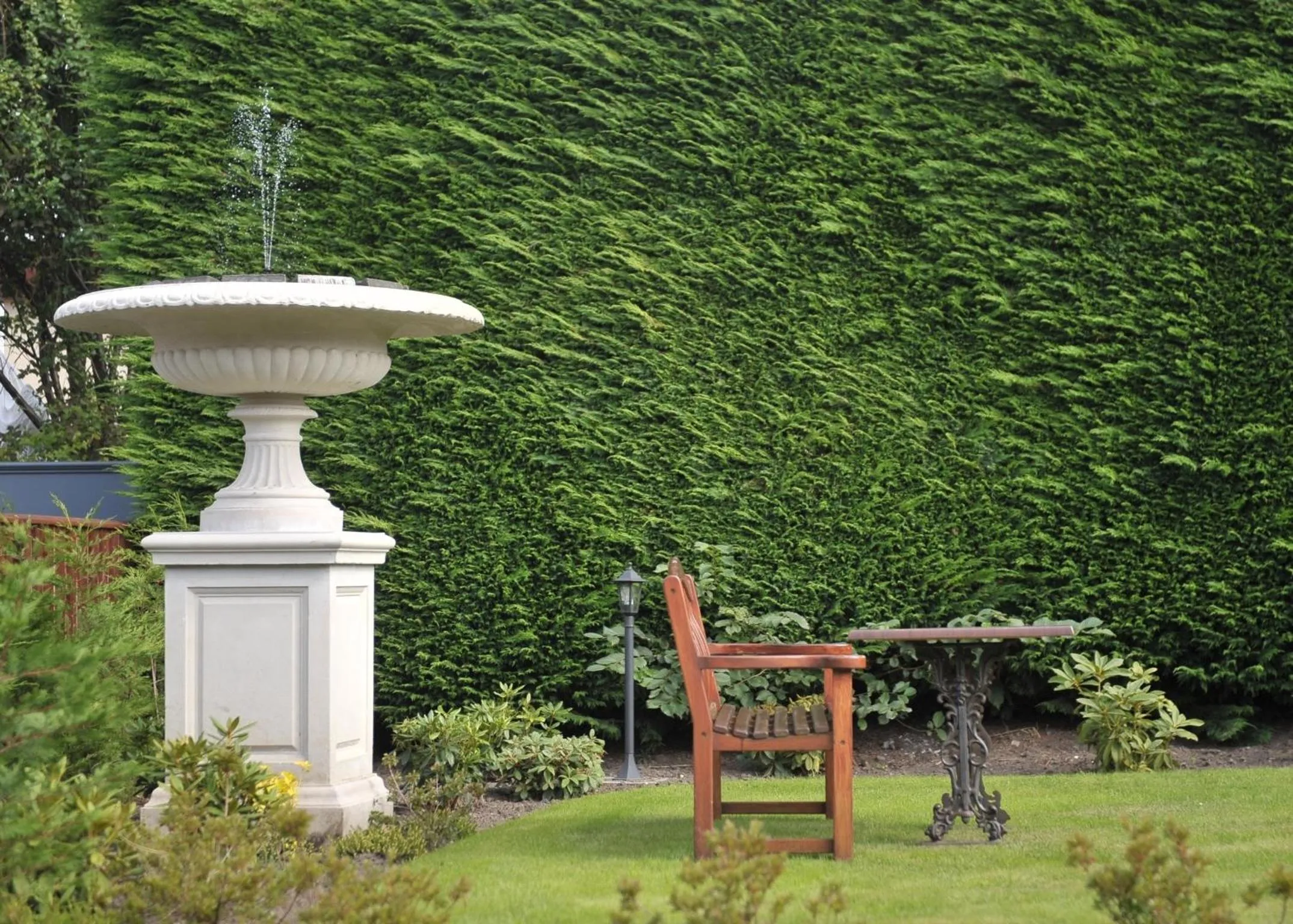 Garden in Braid Hills Hotel