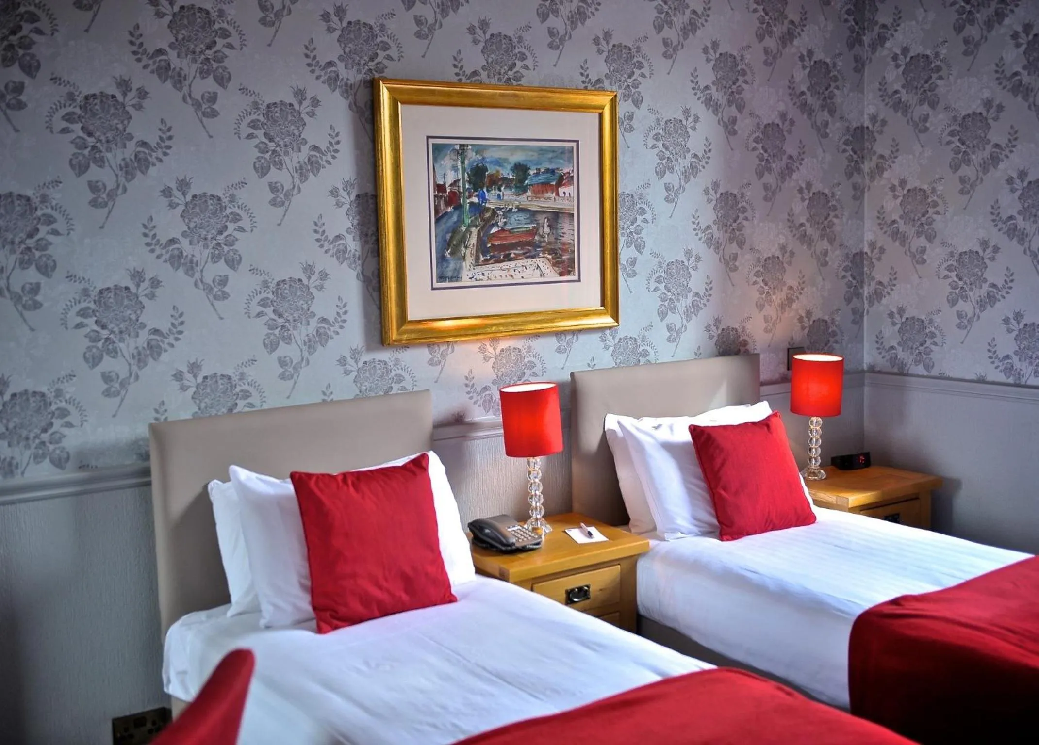 Bedroom, Bed in Braid Hills Hotel