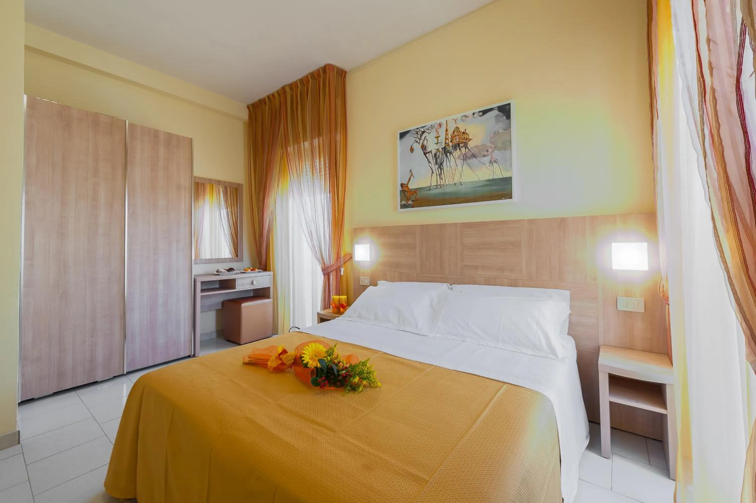 Bedroom, Bed in Hotel Corinna