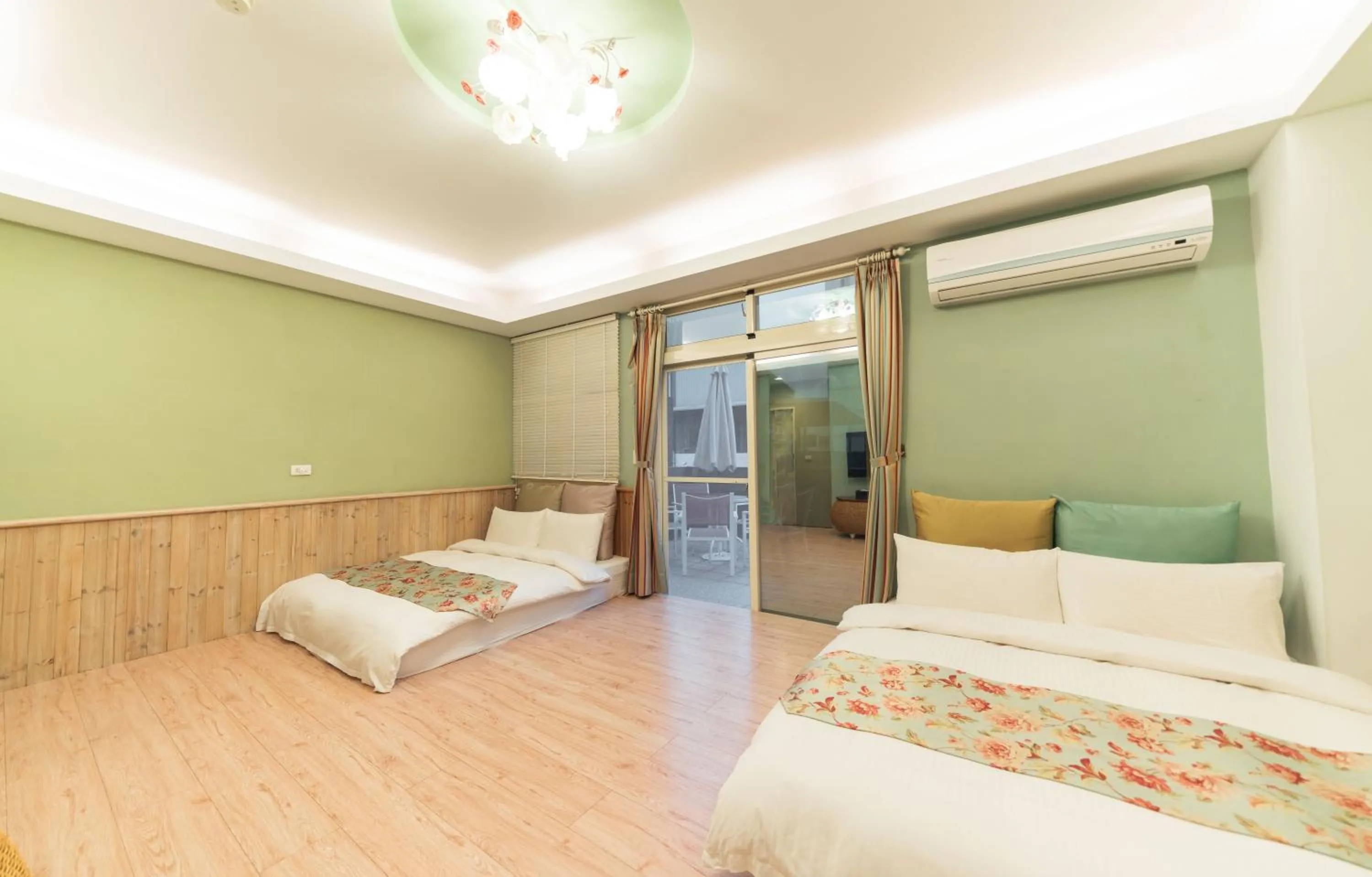 Bed in Story Inn City