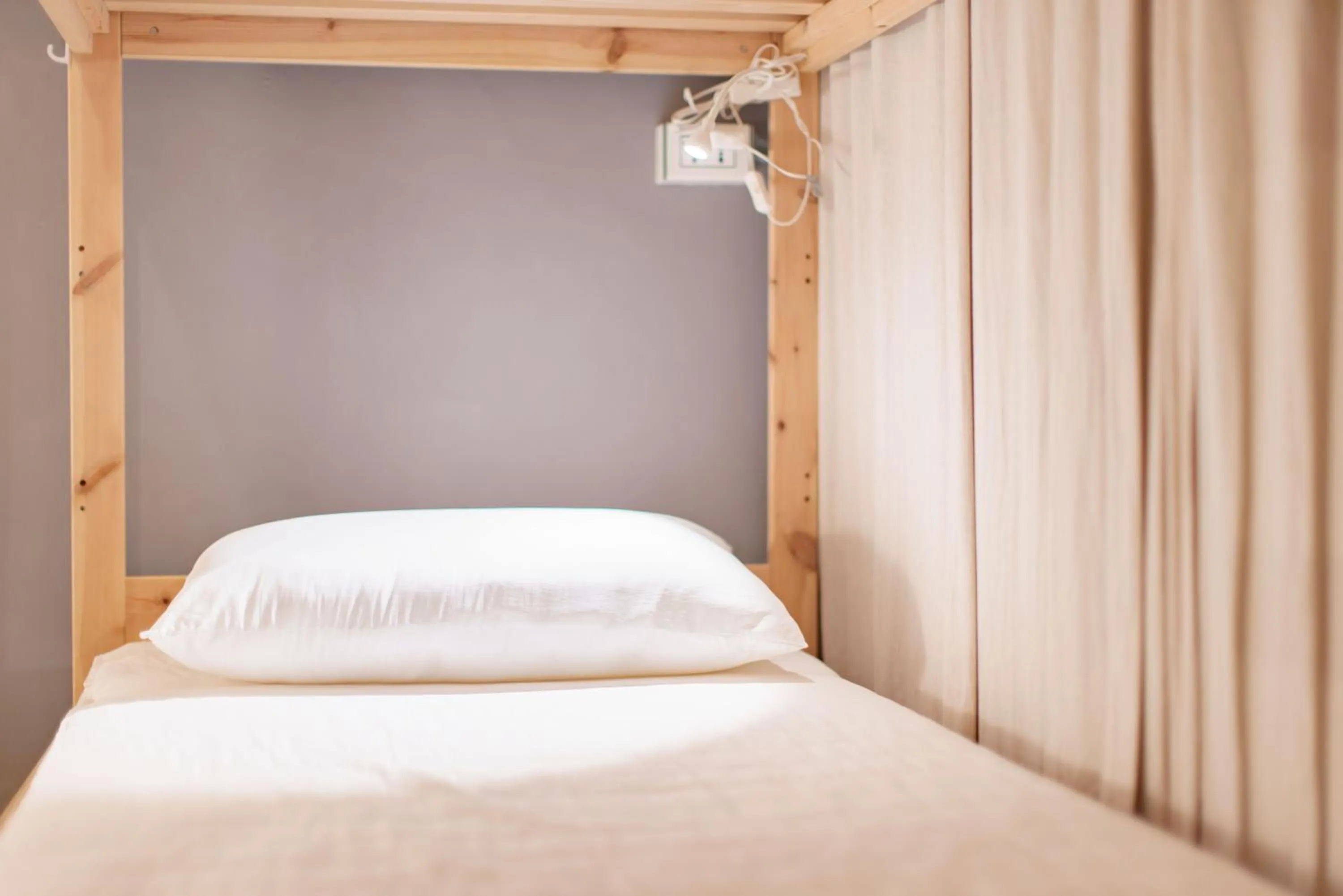 bunk bed, Bed in Story Inn City