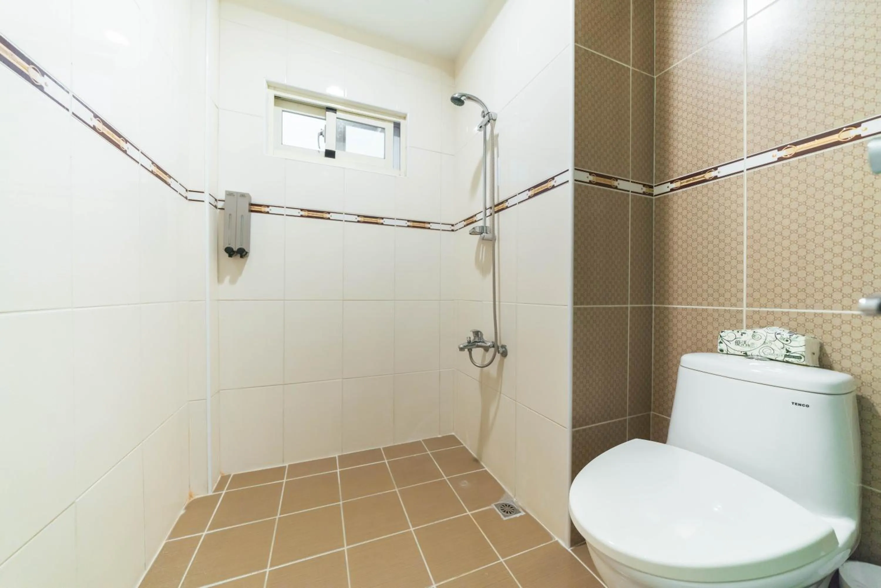 Shower in Story Inn City