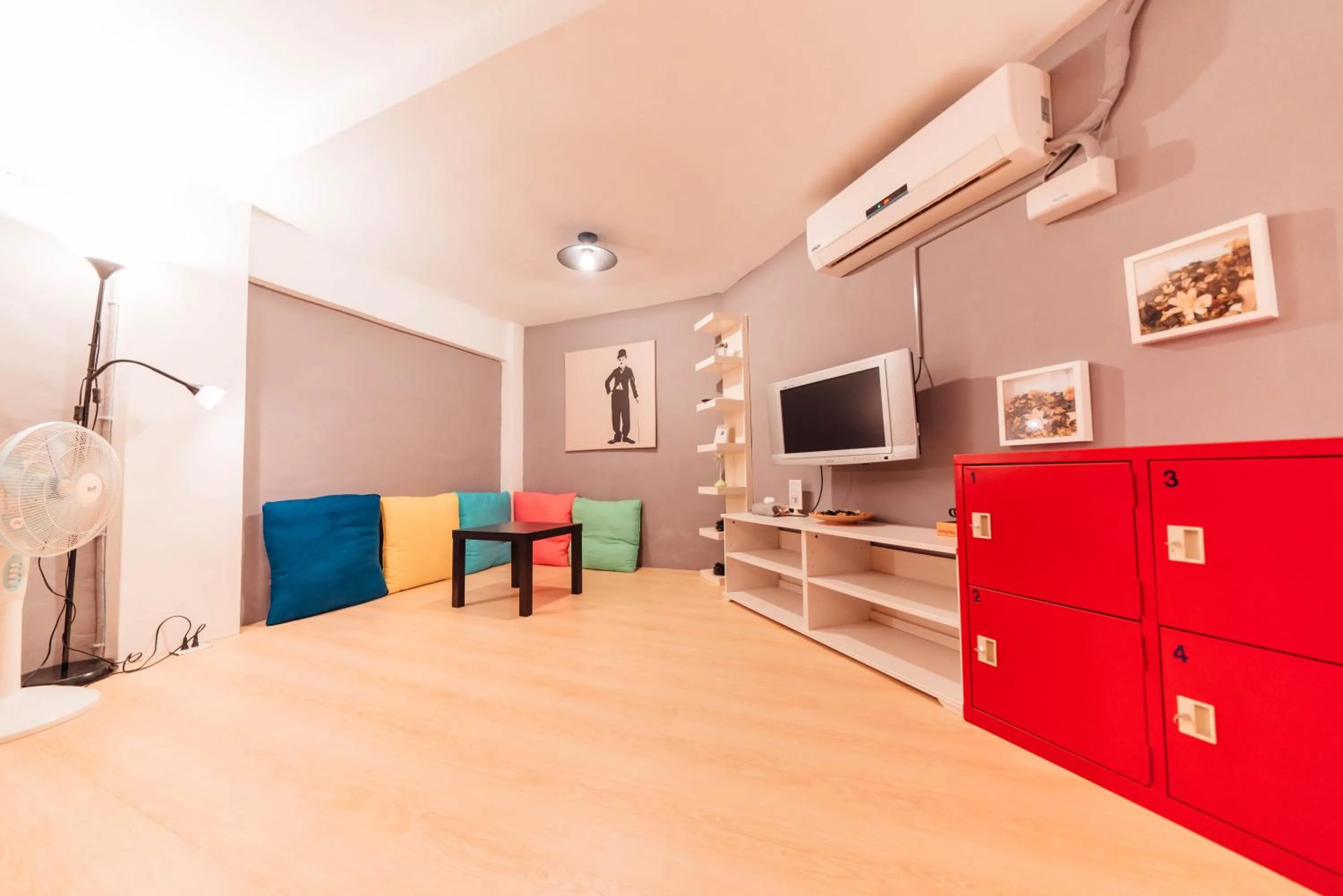 Photo of the whole room, Bed in Story Inn City