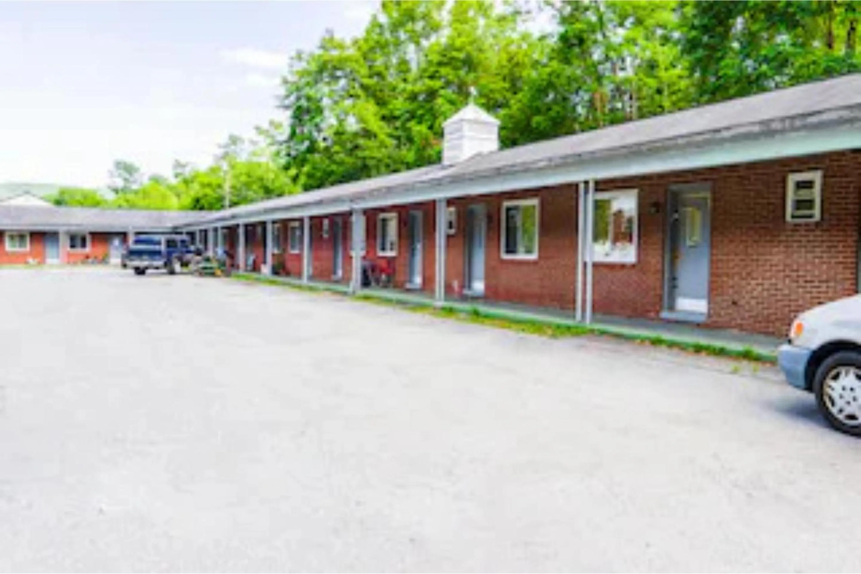 Property building in Travelers Inn by OYO Beaver, Hwy 19