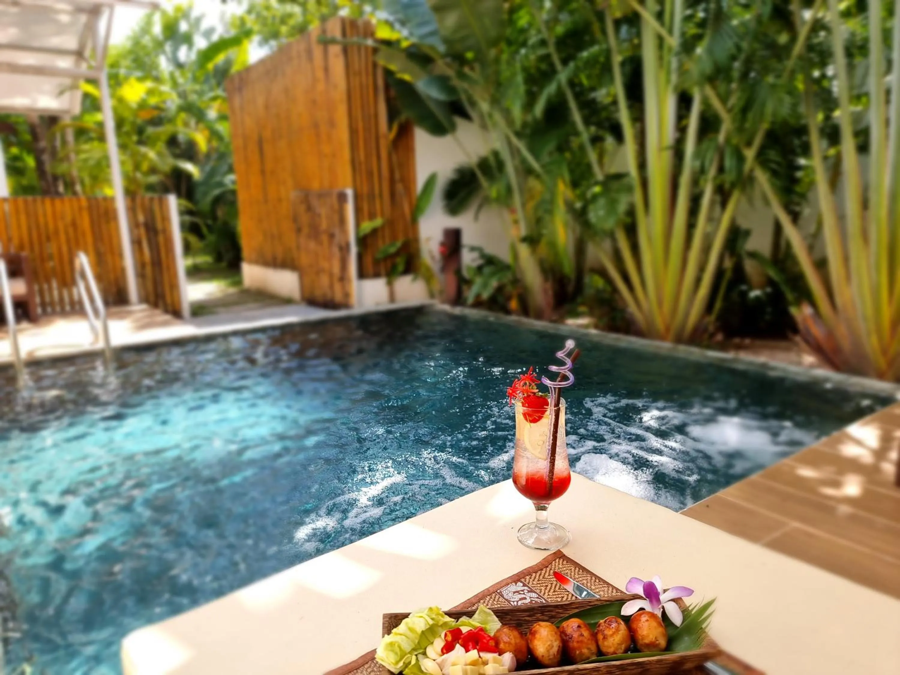 Swimming pool in Sahaa Beach Resort