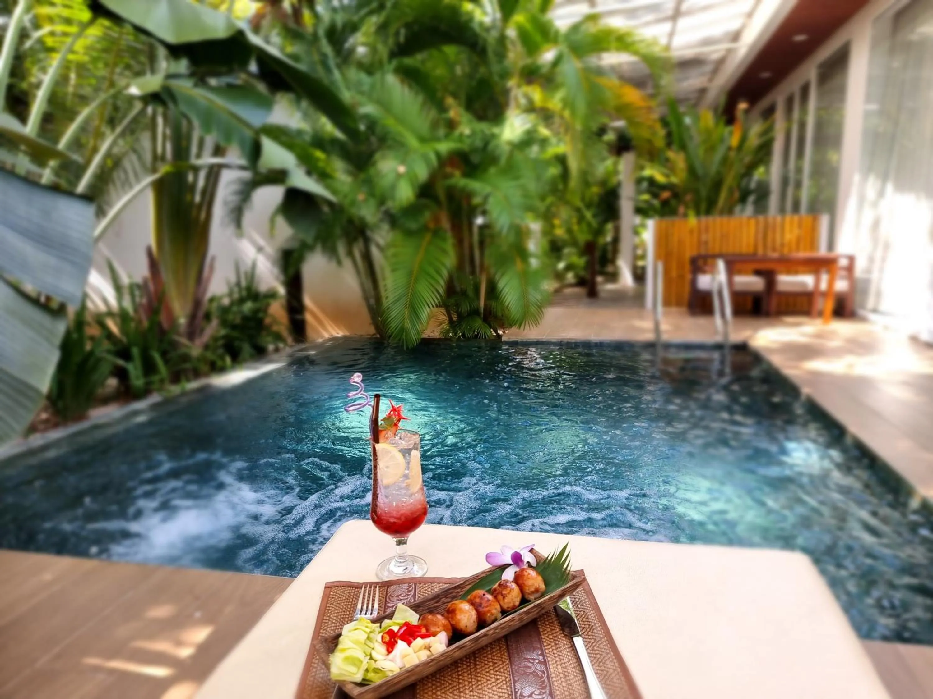 Swimming pool in Sahaa Beach Resort