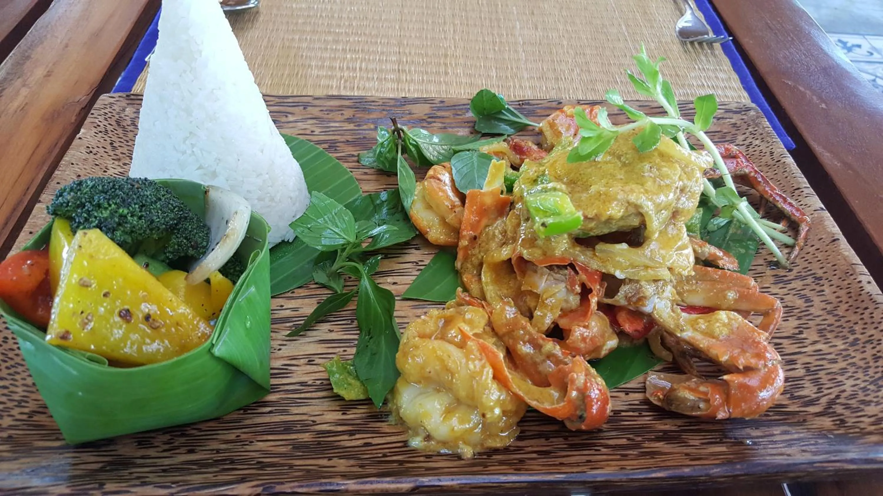 Lunch in Sahaa Beach Resort