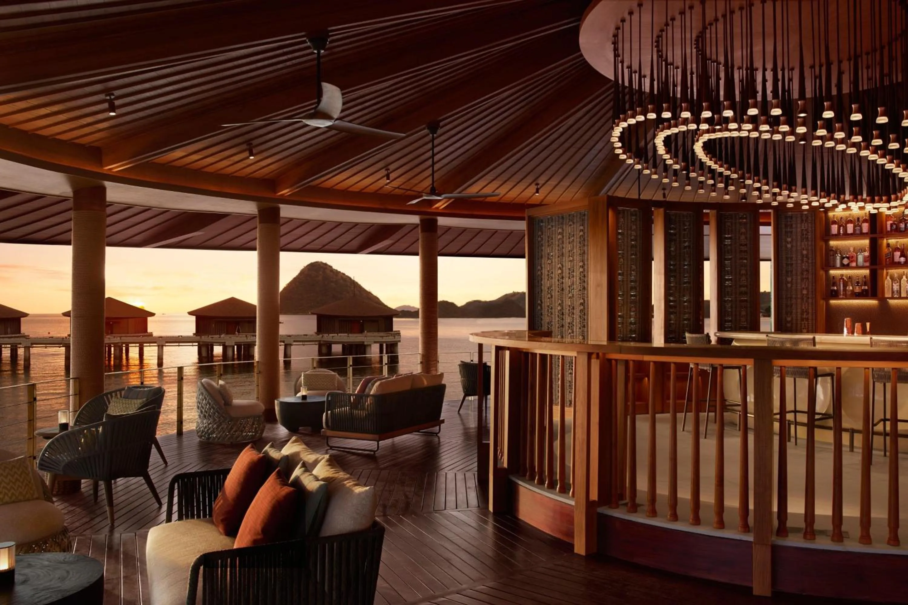 Lounge or bar in TA’AKTANA, a Luxury Collection Resort & Spa, Labuan Bajo