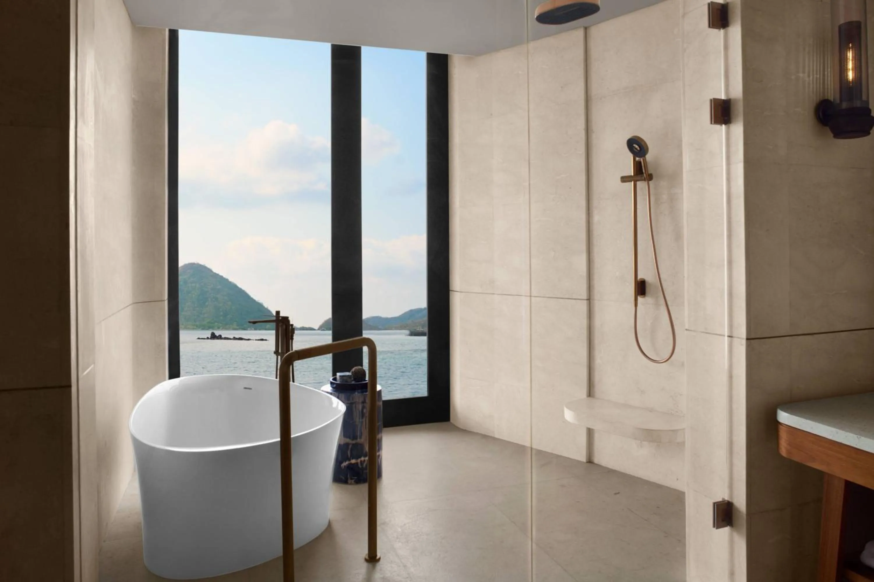 Bathroom in TA’AKTANA, a Luxury Collection Resort & Spa, Labuan Bajo