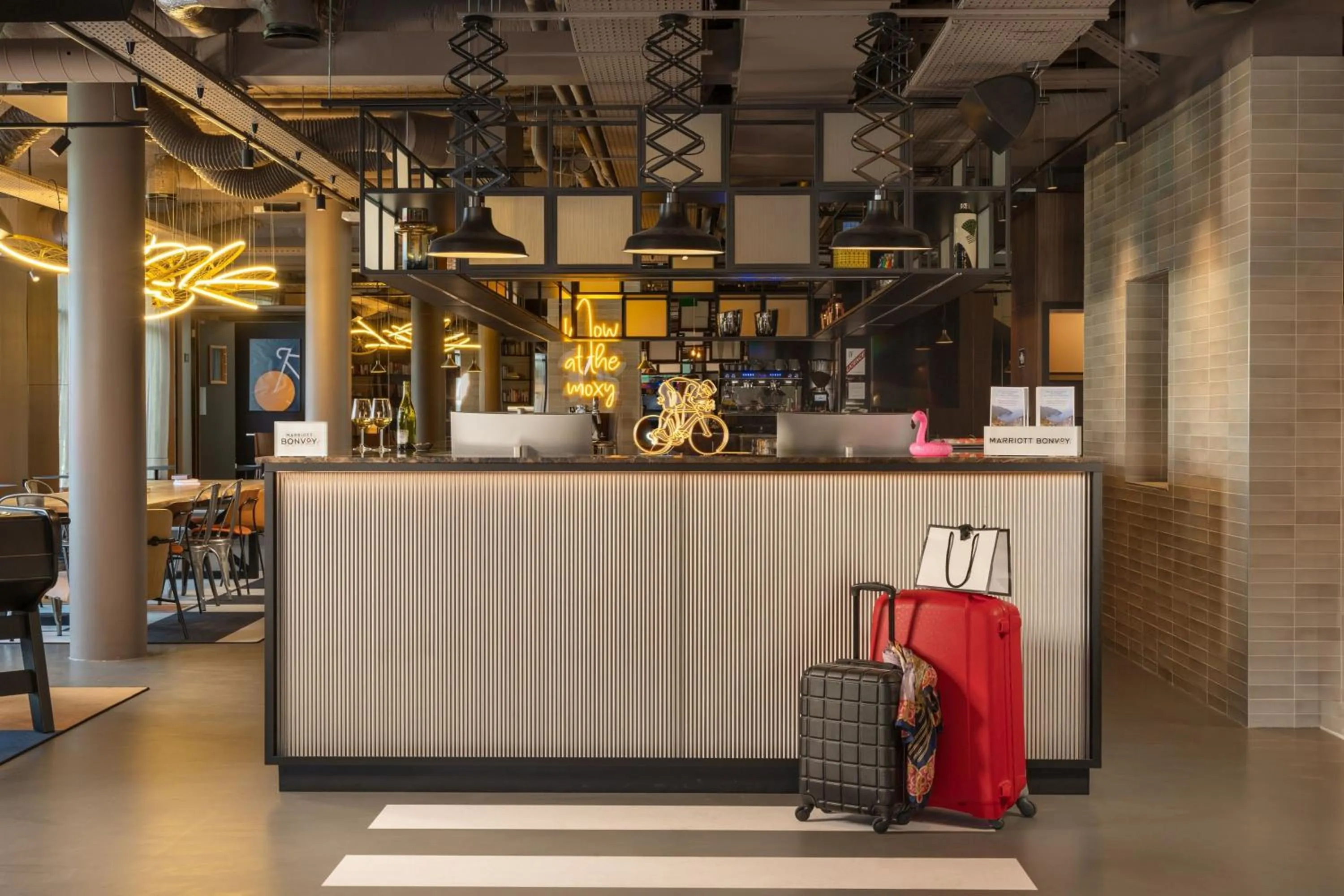 Lobby or reception in Moxy Paris Clamart
