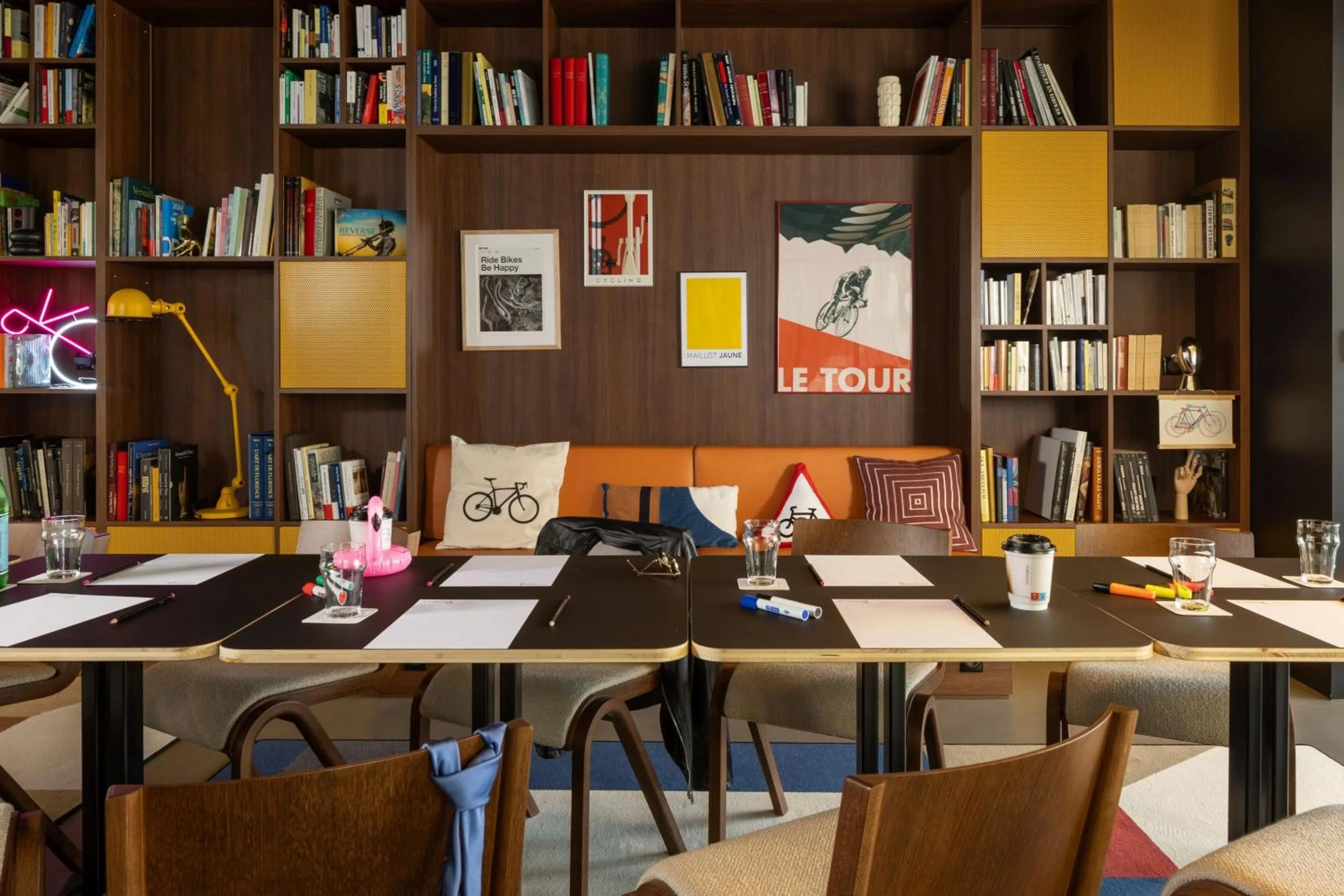 Meeting/conference room in Moxy Paris Clamart