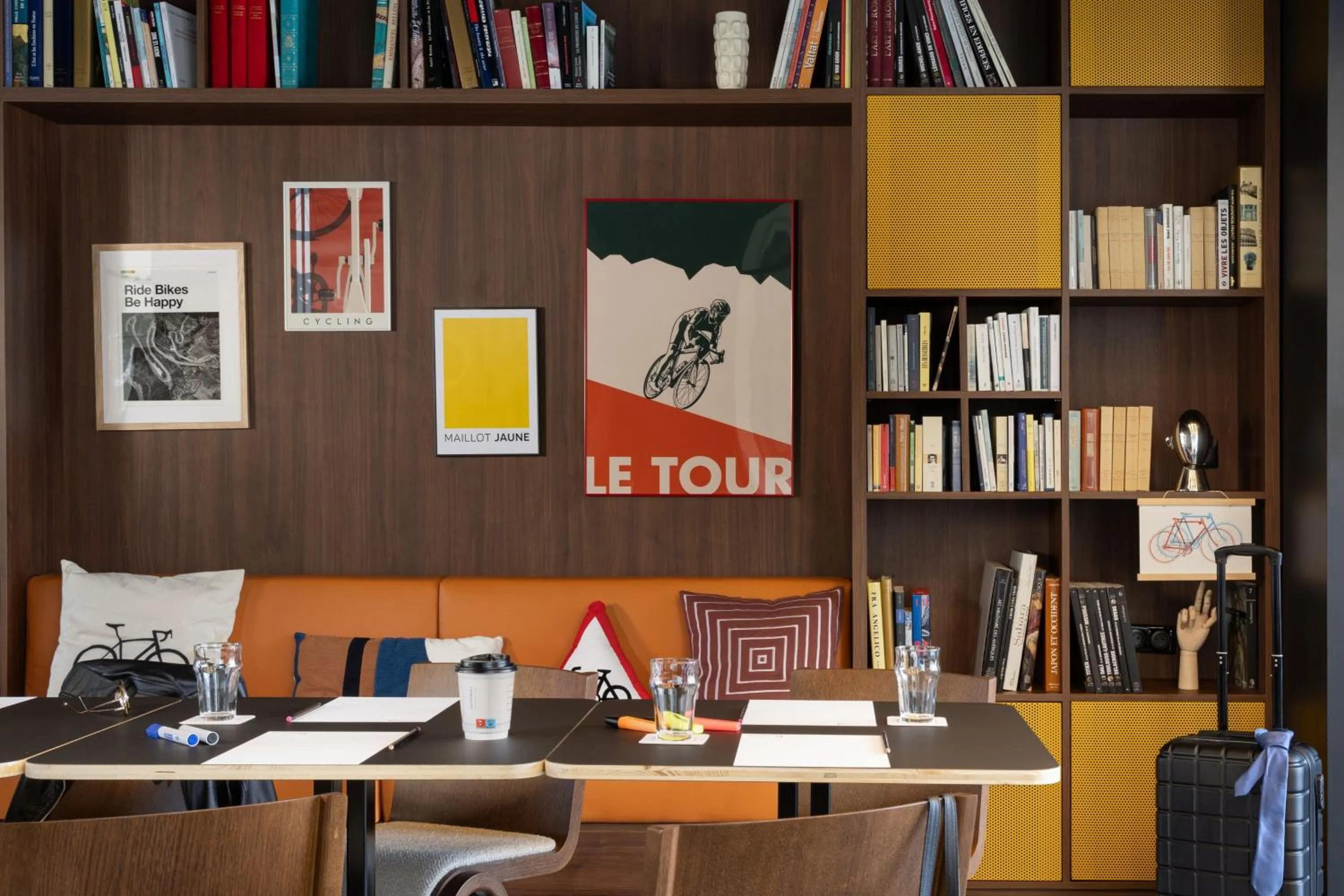 Meeting/conference room in Moxy Paris Clamart