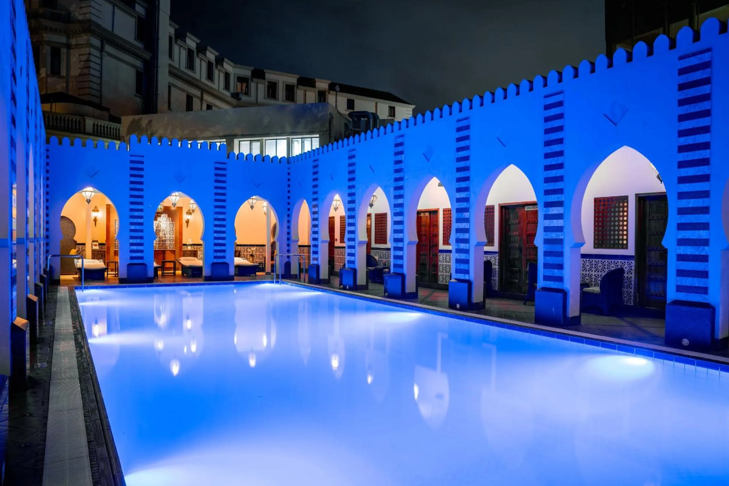 Swimming pool in Polana Serena Hotel