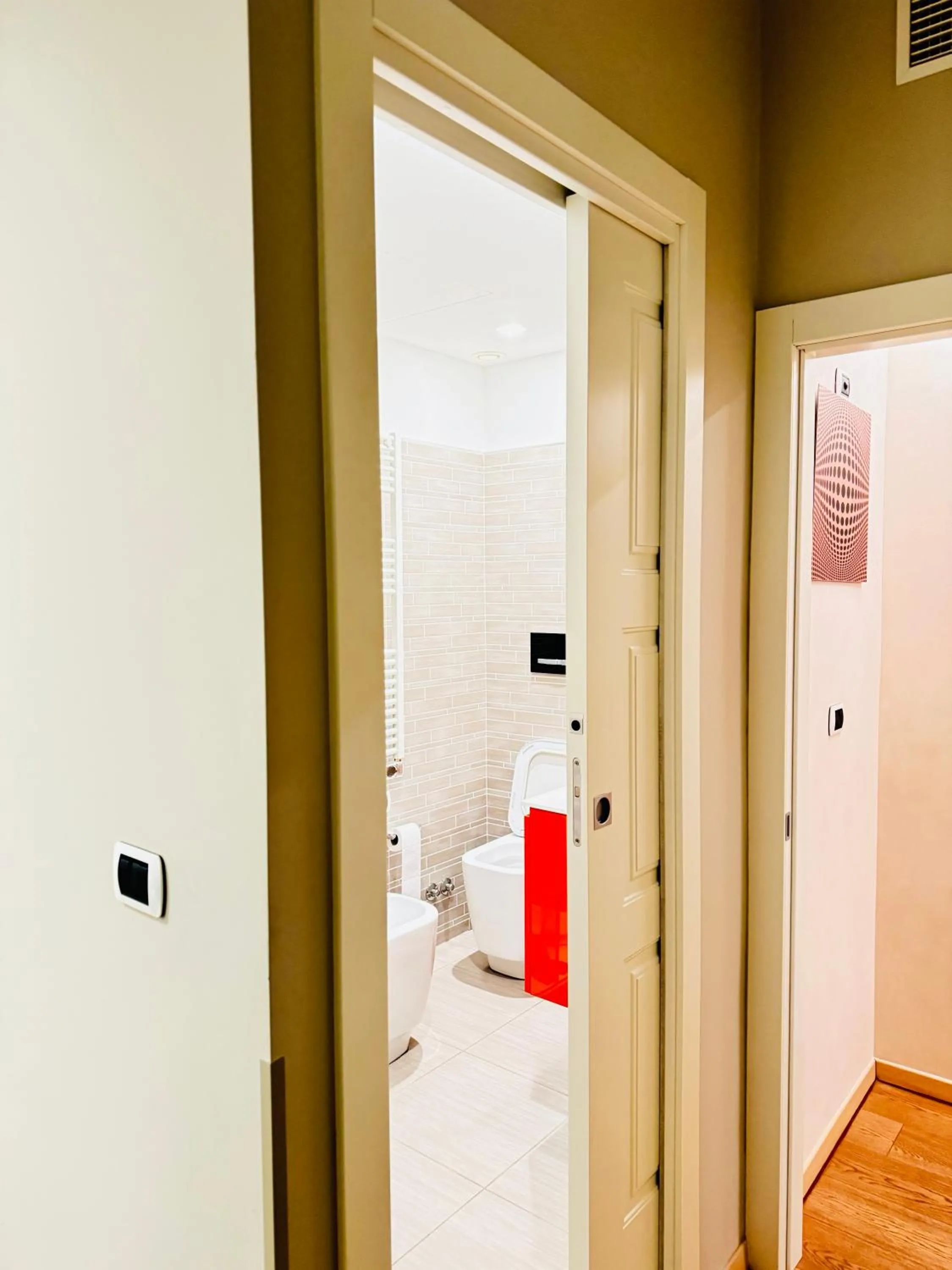 Bed in Smart-House Rent-Rooms FREE PARKING