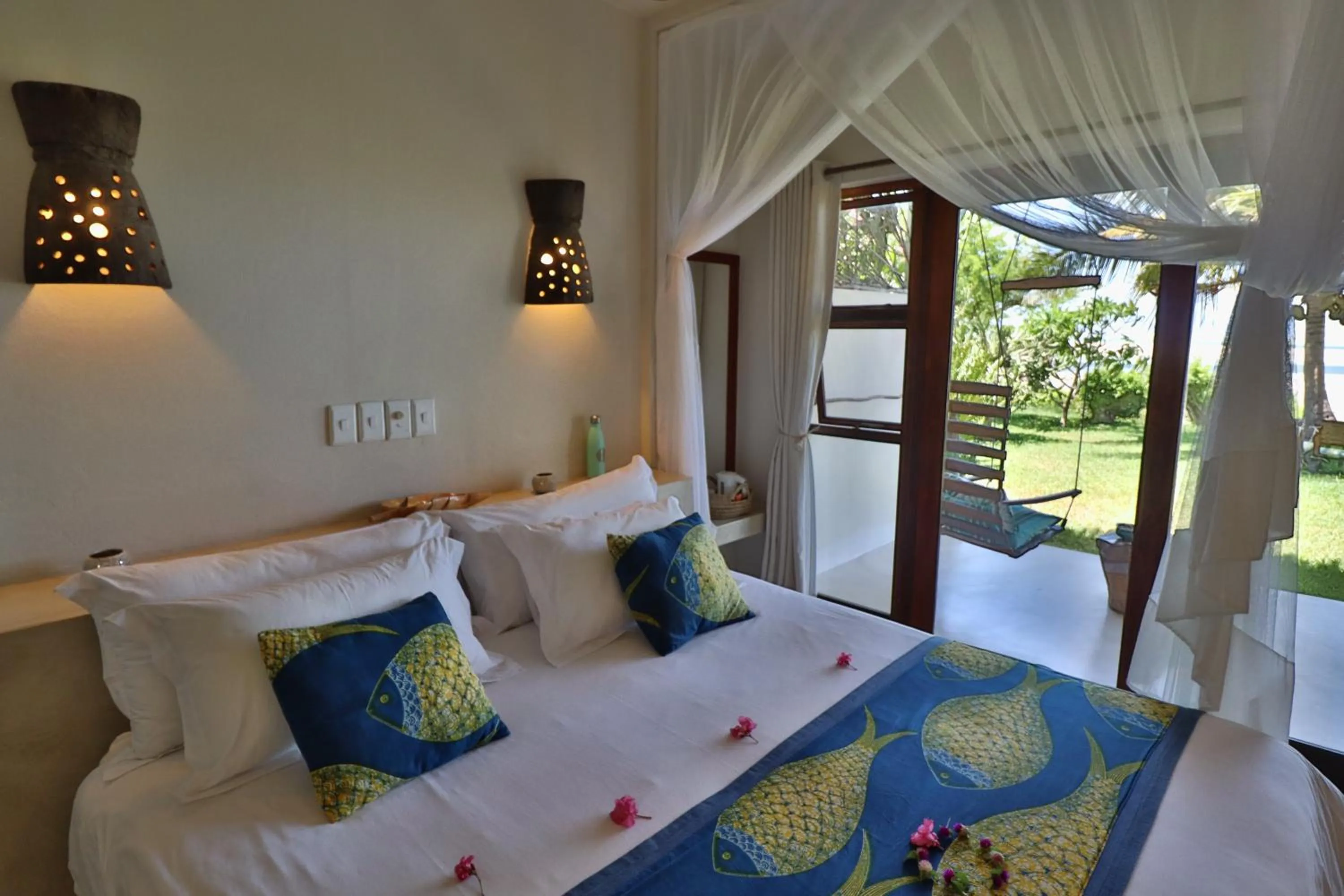 Property building, Bed in Casa Babi