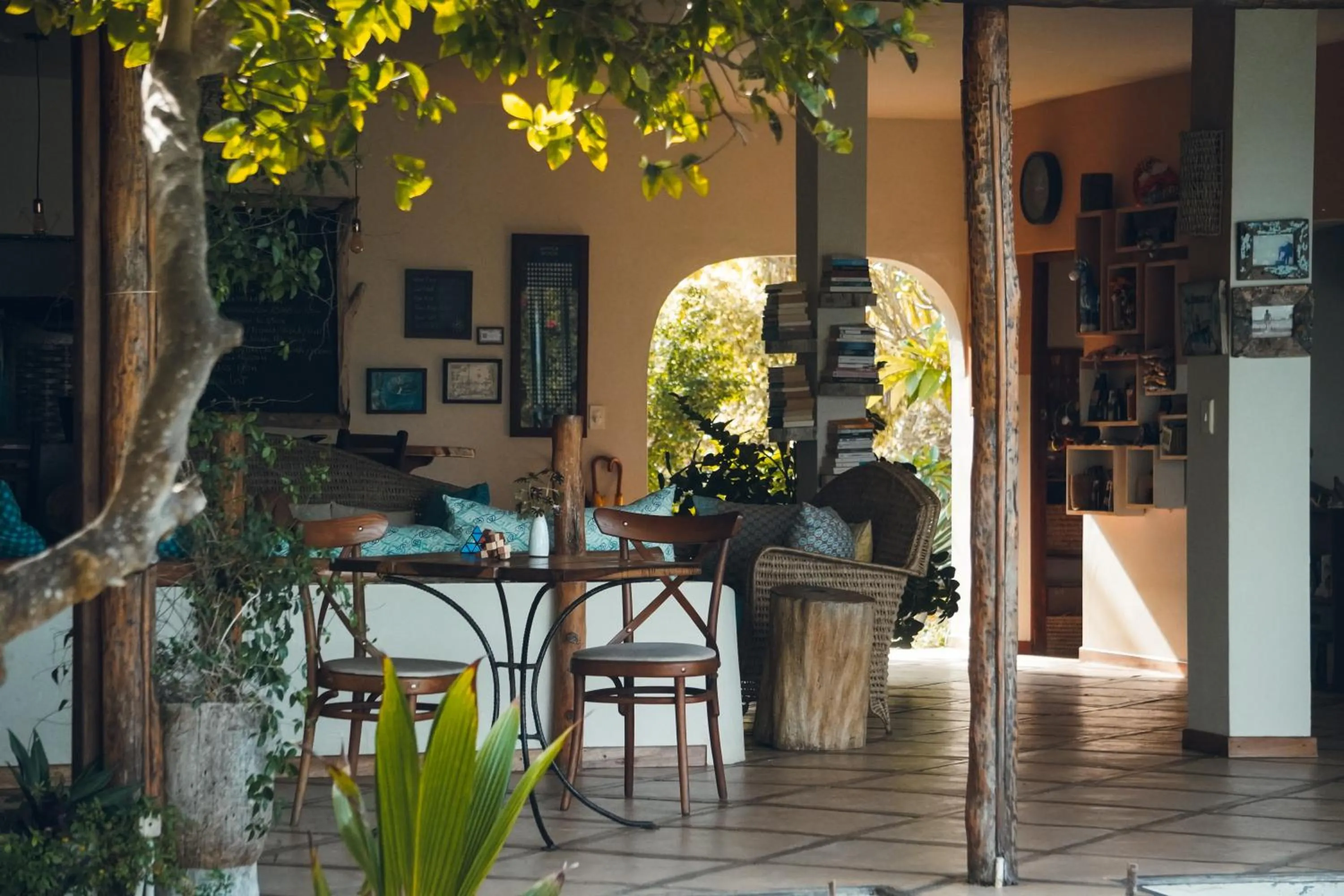 Property building in Casa Babi