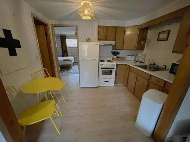 Dining area in Berkshire Valley Inn