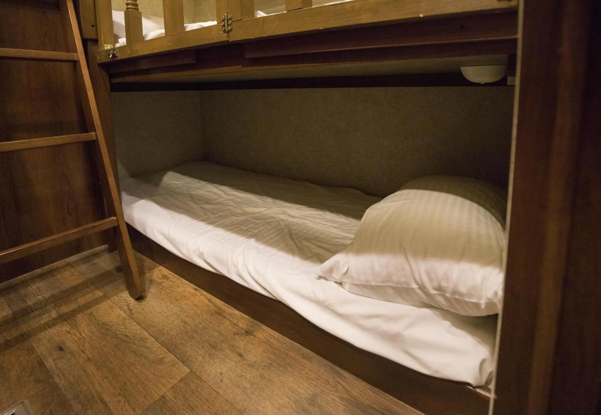 Bed in Mei the Caravan