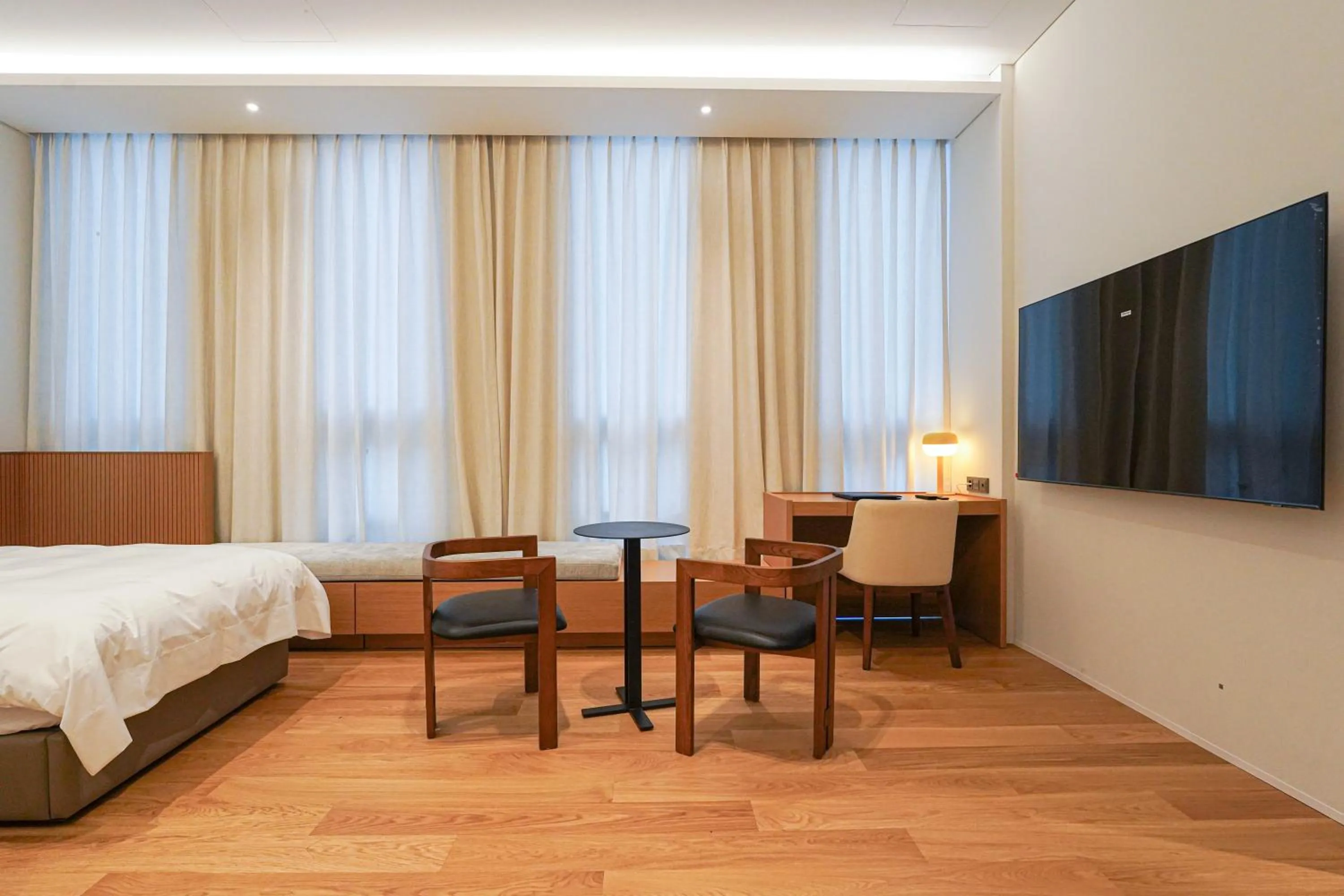 Living room, Bed in Hotel Ground27