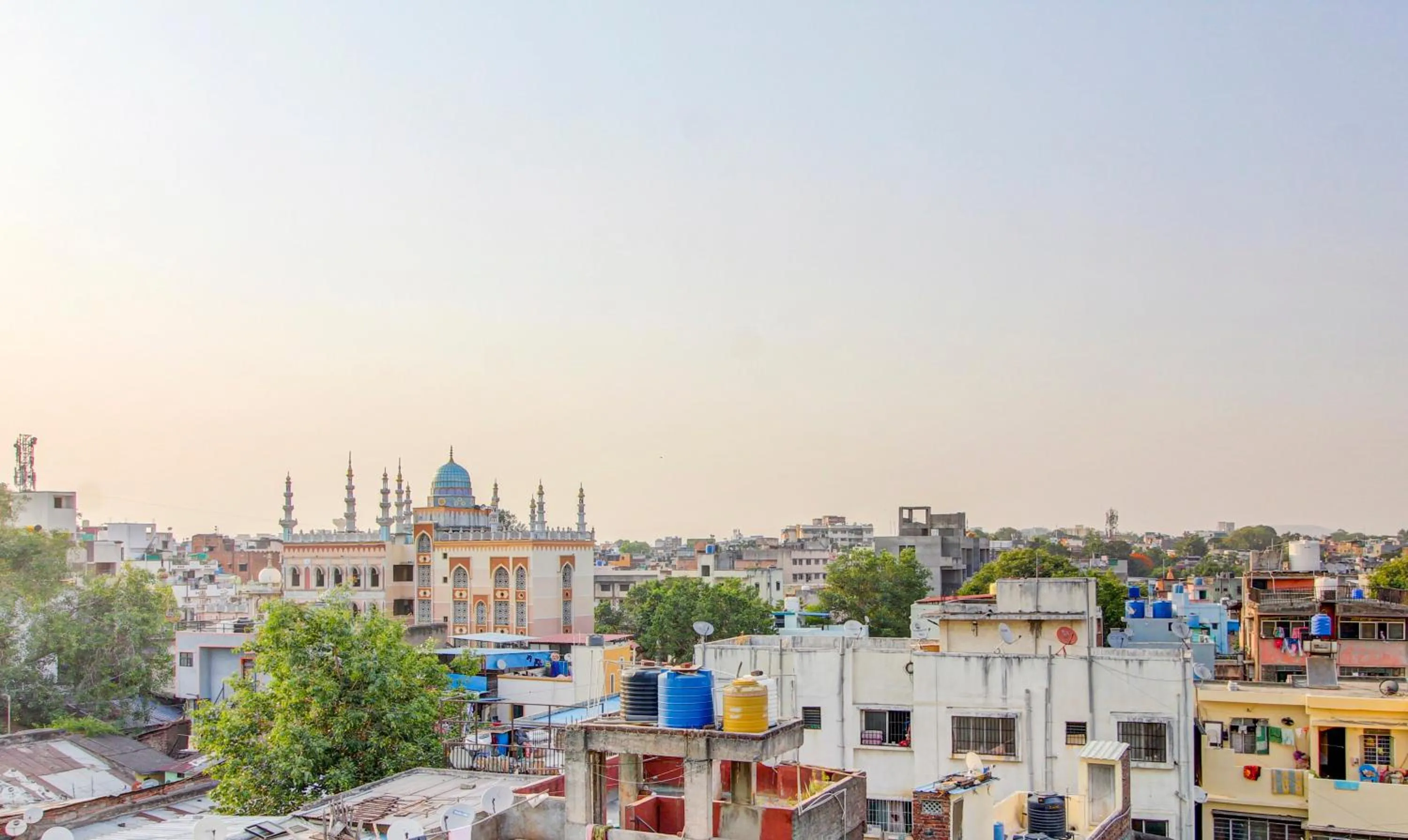 City view in Itsy Hotels Prince Regency